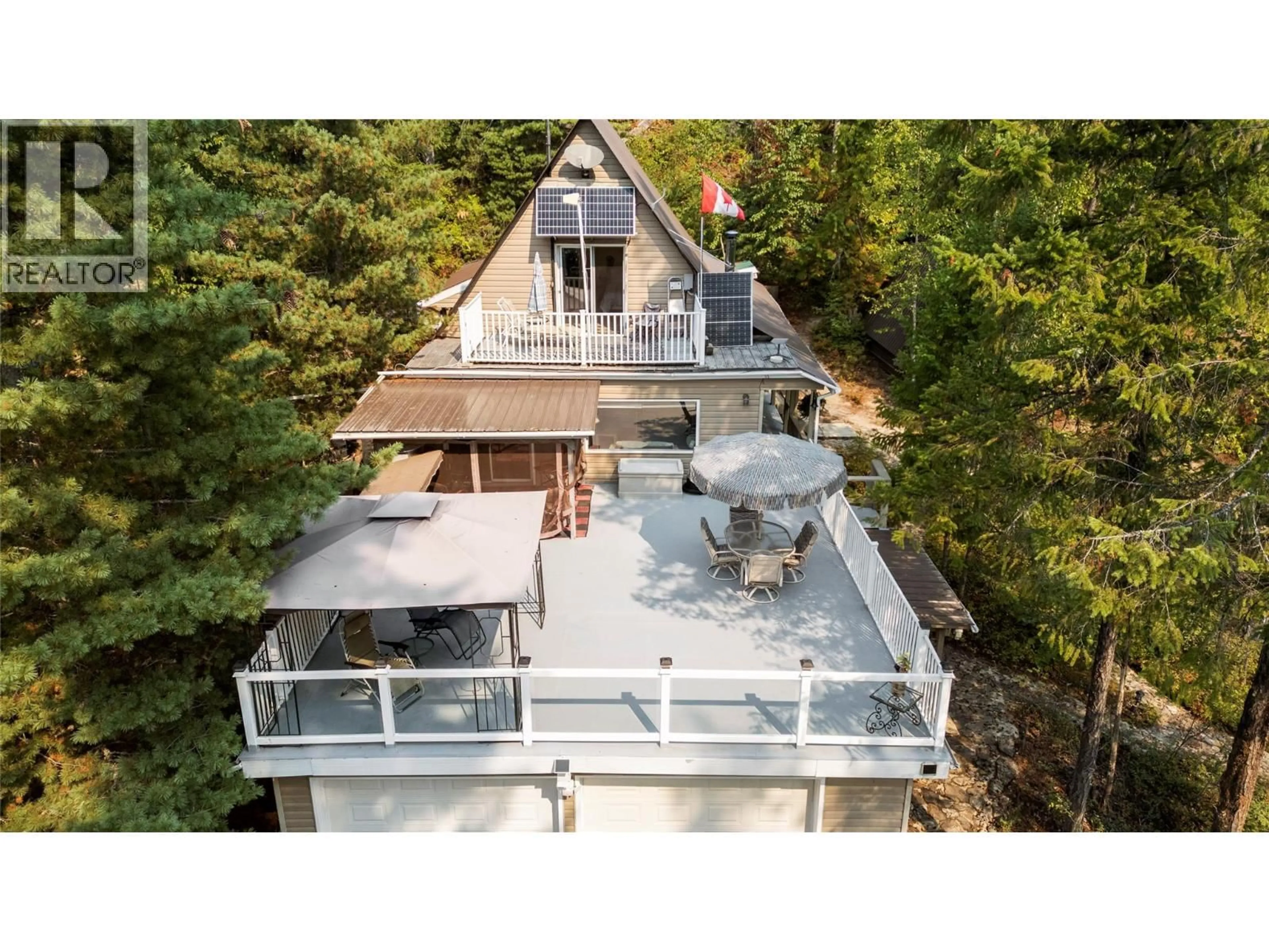 A pic from outside/outdoor area/front of a property/back of a property/a pic from drone, unknown for 16 - 8800 SEYMOUR ARM MAIN FOREST SERVICE ROAD, Seymour Arm British Columbia V0E2V2
