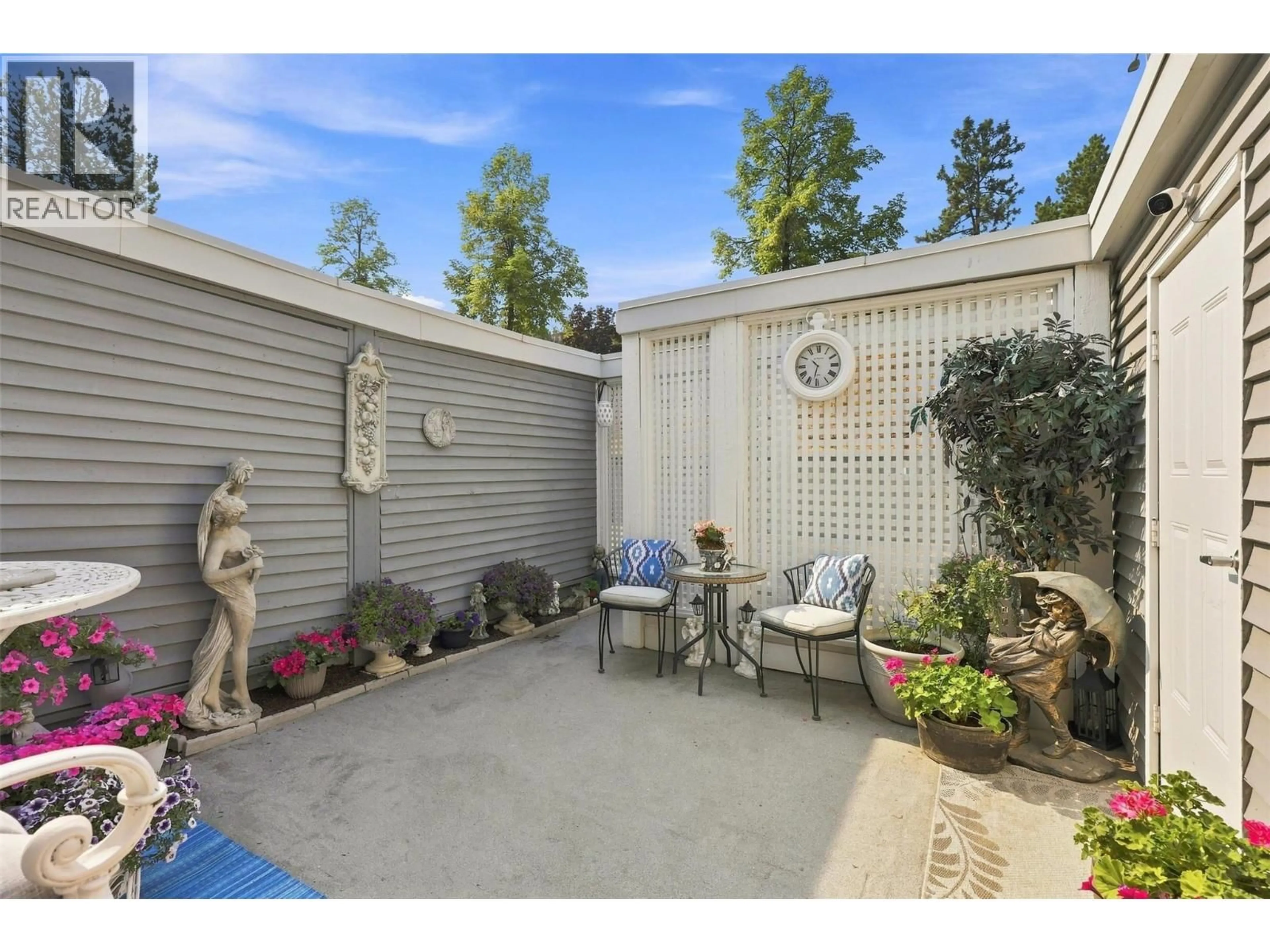 Patio, street for 11 - 1795 SUMMIT DRIVE, Kamloops British Columbia V2E2E8