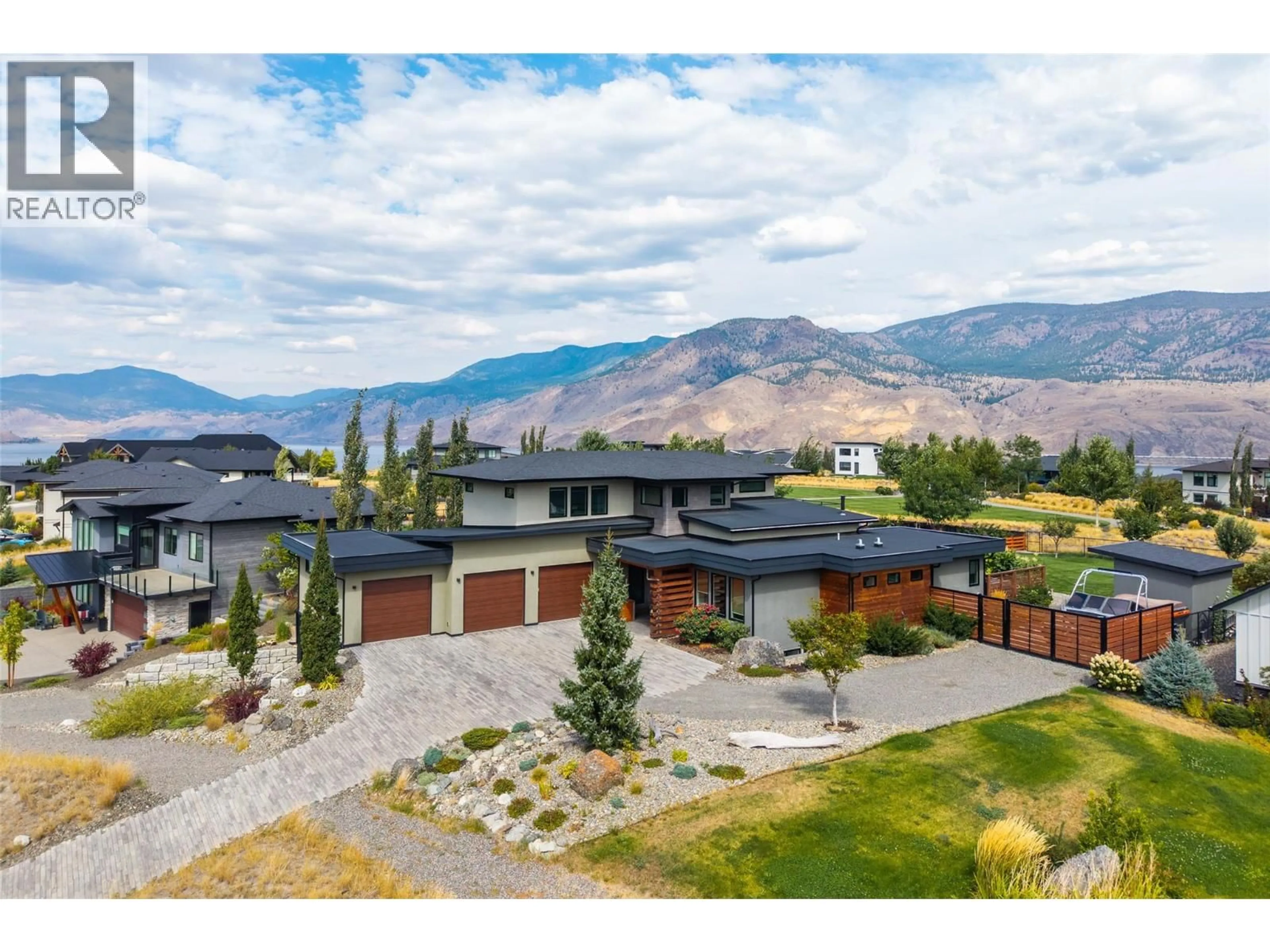 A pic from outside/outdoor area/front of a property/back of a property/a pic from drone, mountain view for 249 RUE CHEVAL NOIR OTHER, Kamloops British Columbia V1S0G2