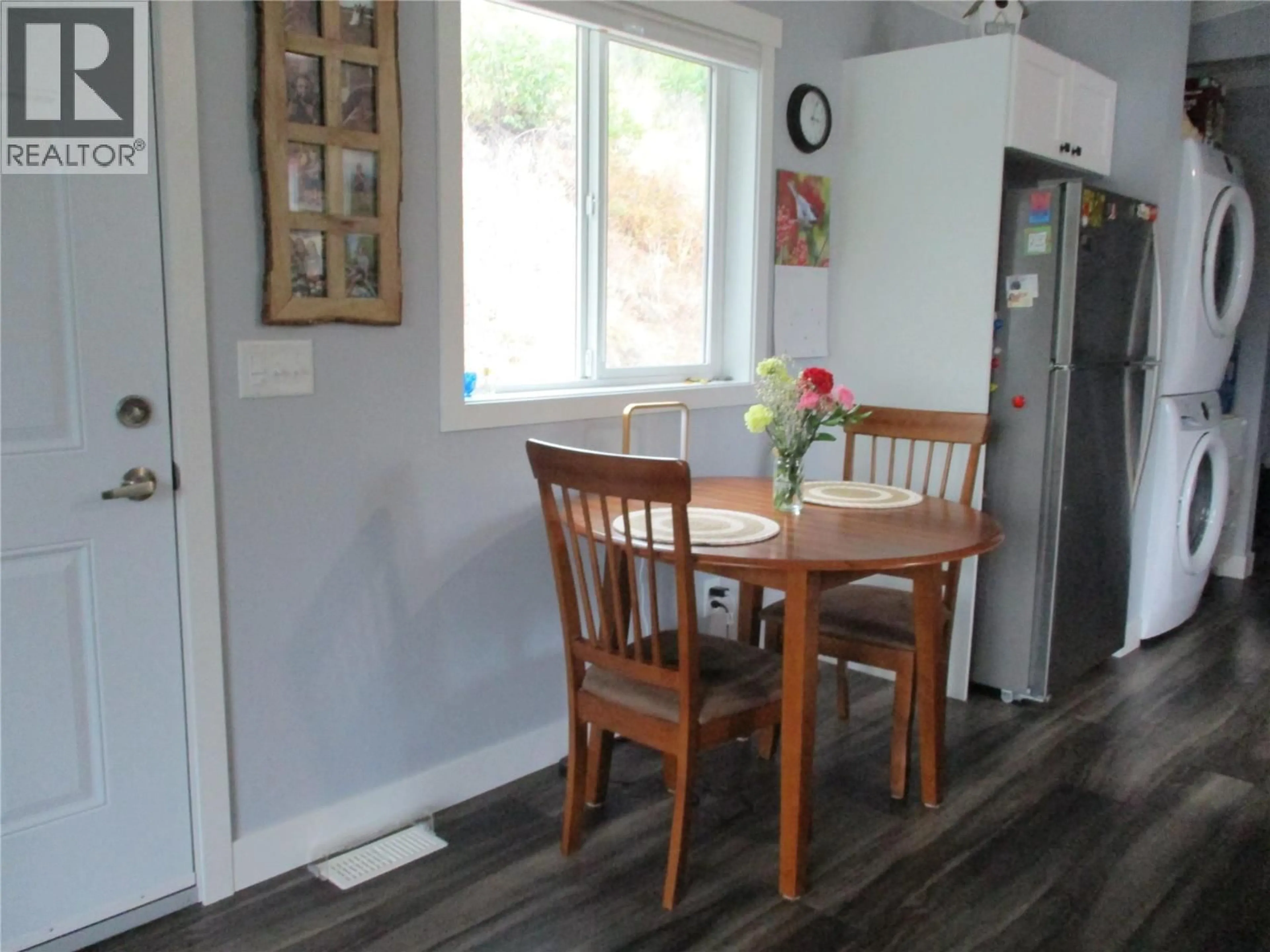Dining room, wood/laminate floor for 8 - 3639 PARRI ROAD, Sorrento British Columbia V0E2W1