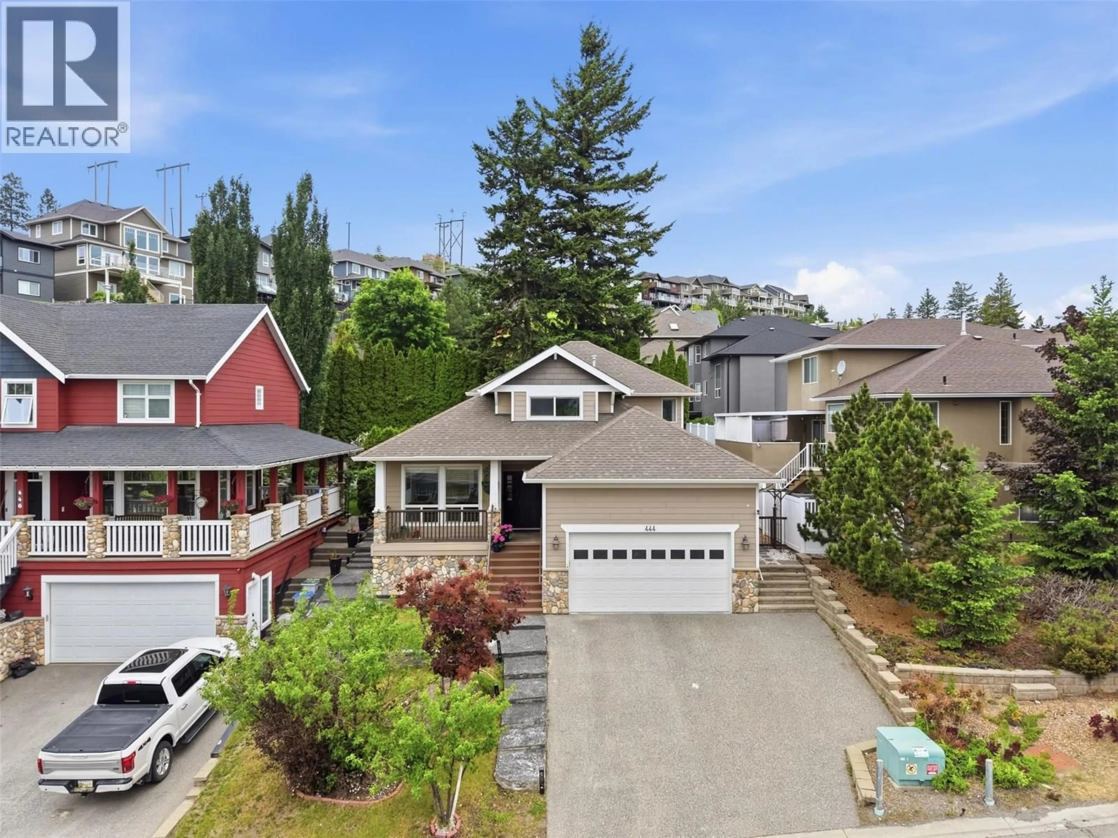 A pic from outside/outdoor area/front of a property/back of a property/a pic from drone, mountain view for 444 AZURE PLACE, Kamloops British Columbia V2E2R2