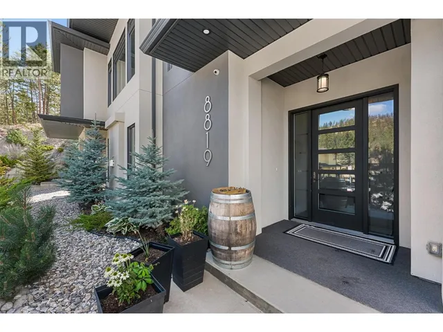 8819 HERITAGE DRIVE, Lake Country 3