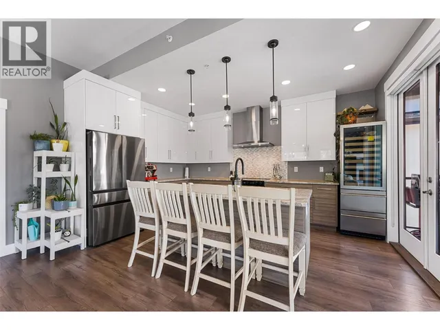 8819 HERITAGE DRIVE, Lake Country 5