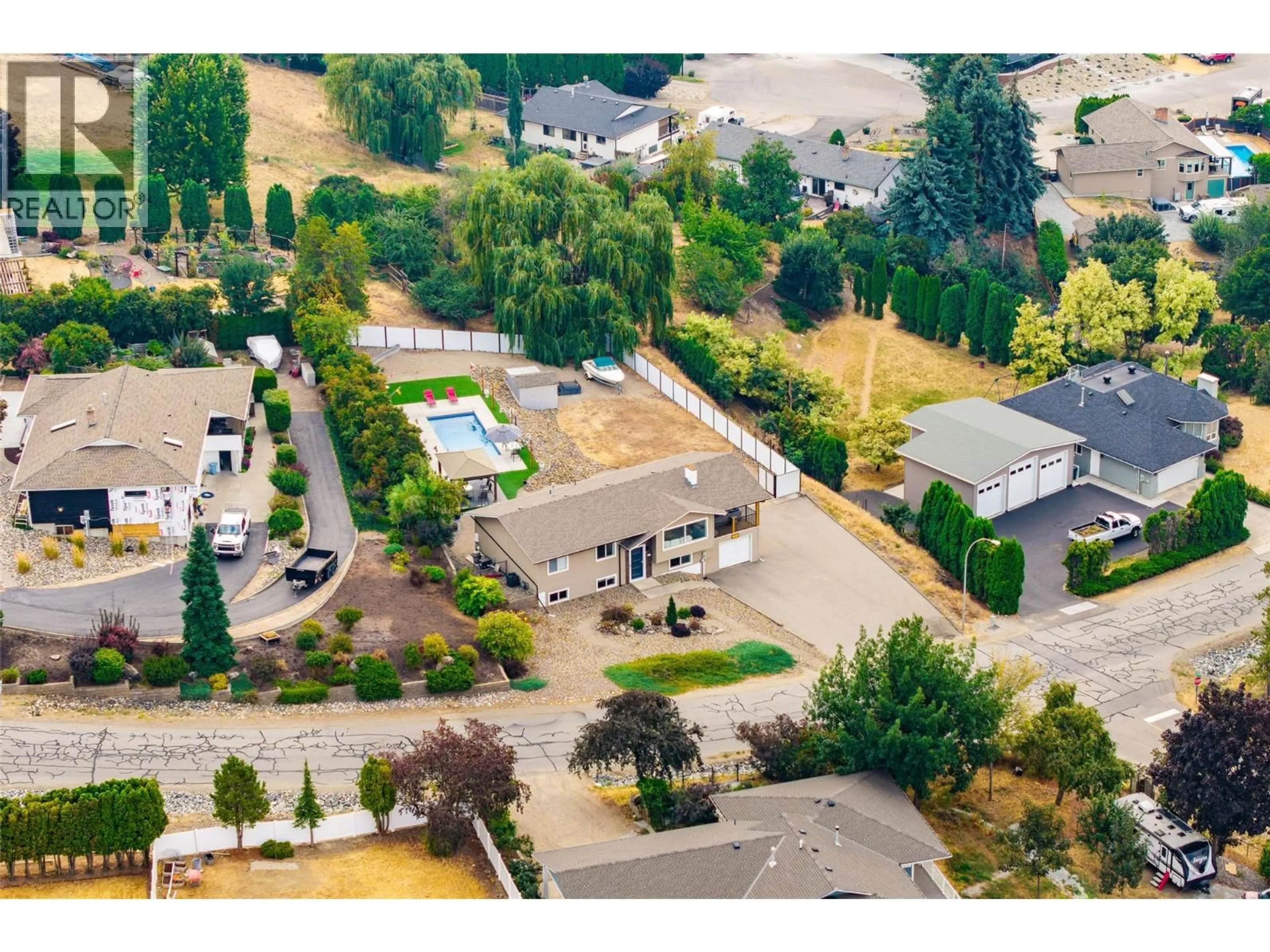 A pic from outside/outdoor area/front of a property/back of a property/a pic from drone, street for 431 UPLAND DRIVE, Coldstream British Columbia V1B2X7