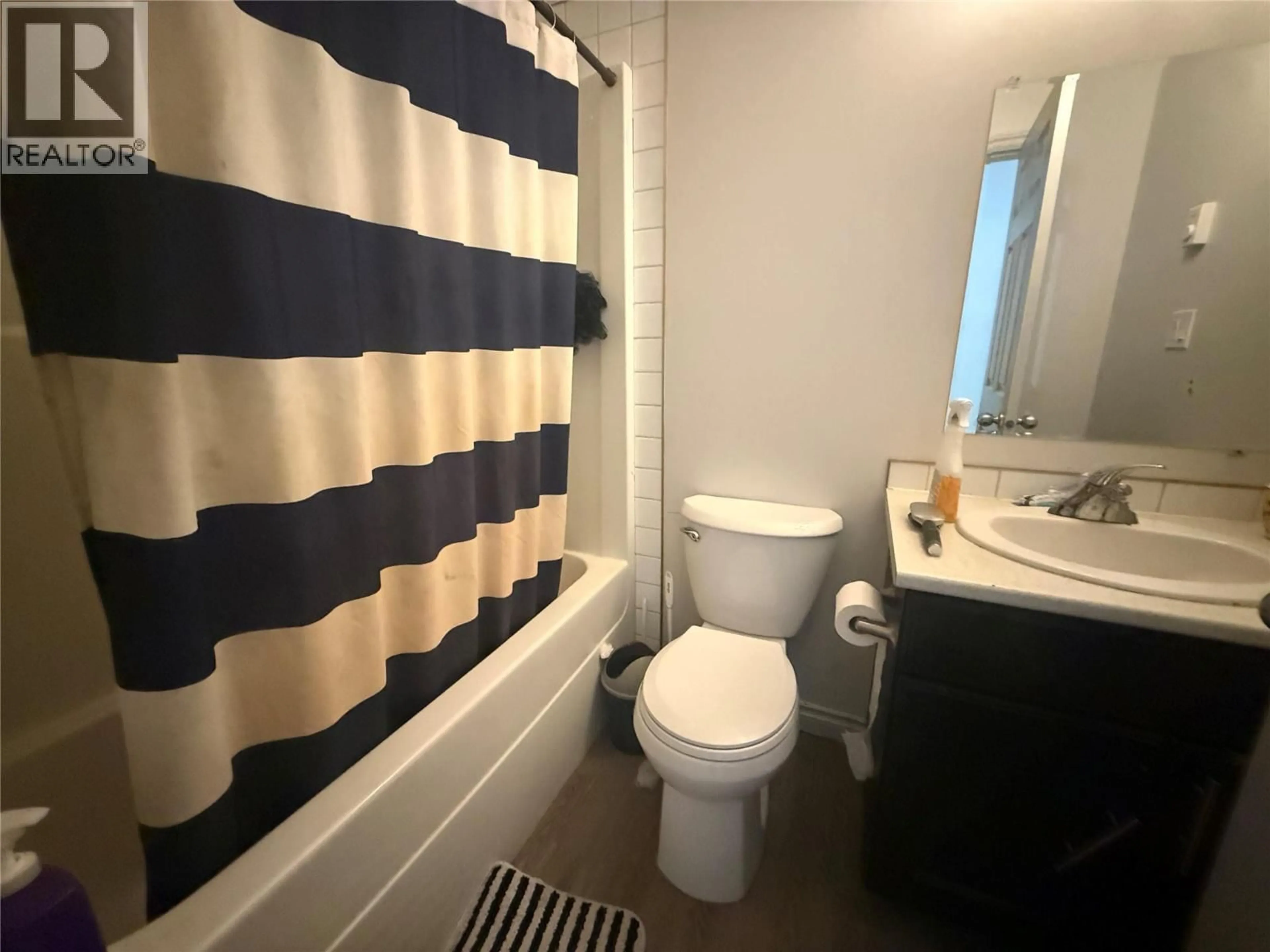 Standard bathroom, unknown for 1532 117 AVENUE, Dawson Creek British Columbia V1G0E7