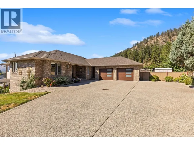 5990 VICTORIA STREET, Peachland 3