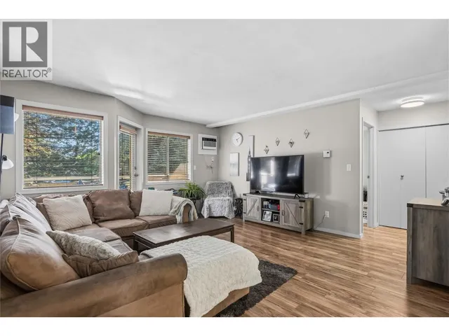 234 - 3842 GORDON DRIVE, Kelowna 4