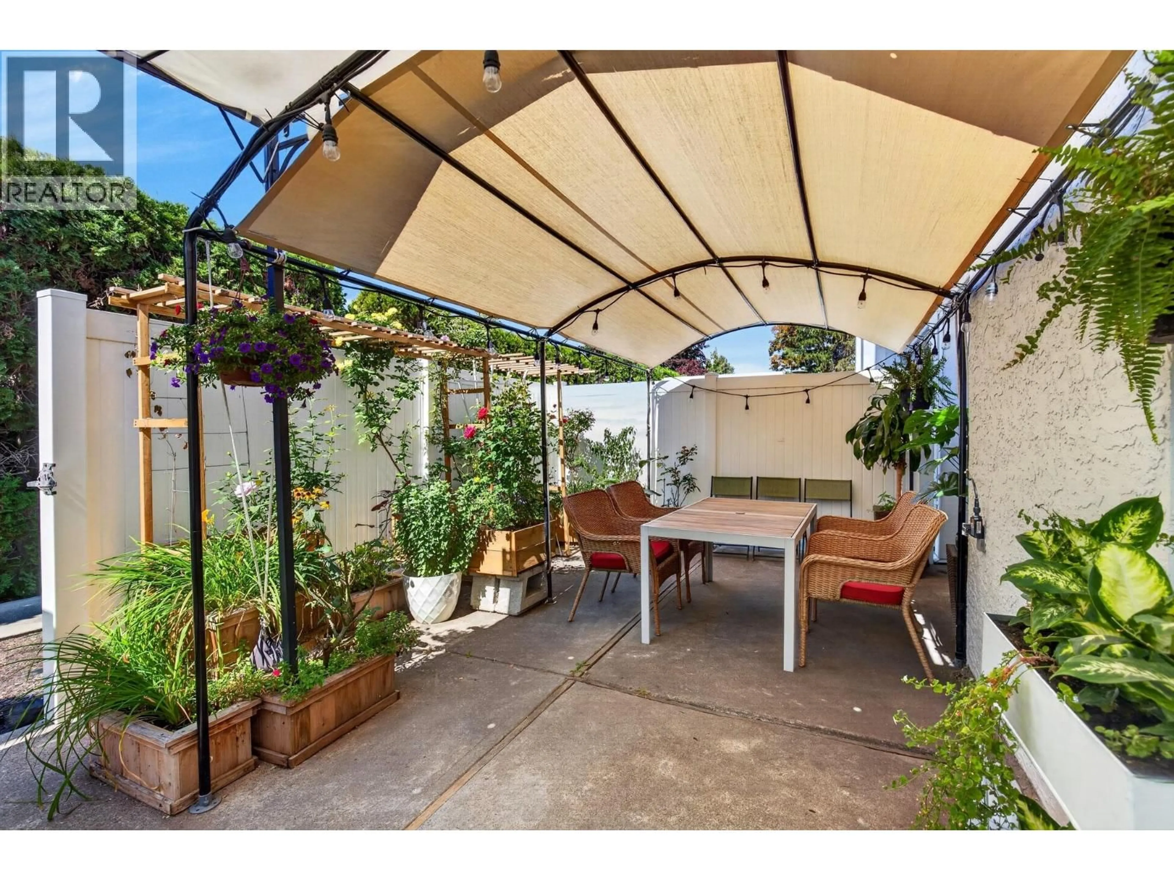 Patio, street for 6 - 1481 INKAR ROAD, Kelowna British Columbia V1Y8J1