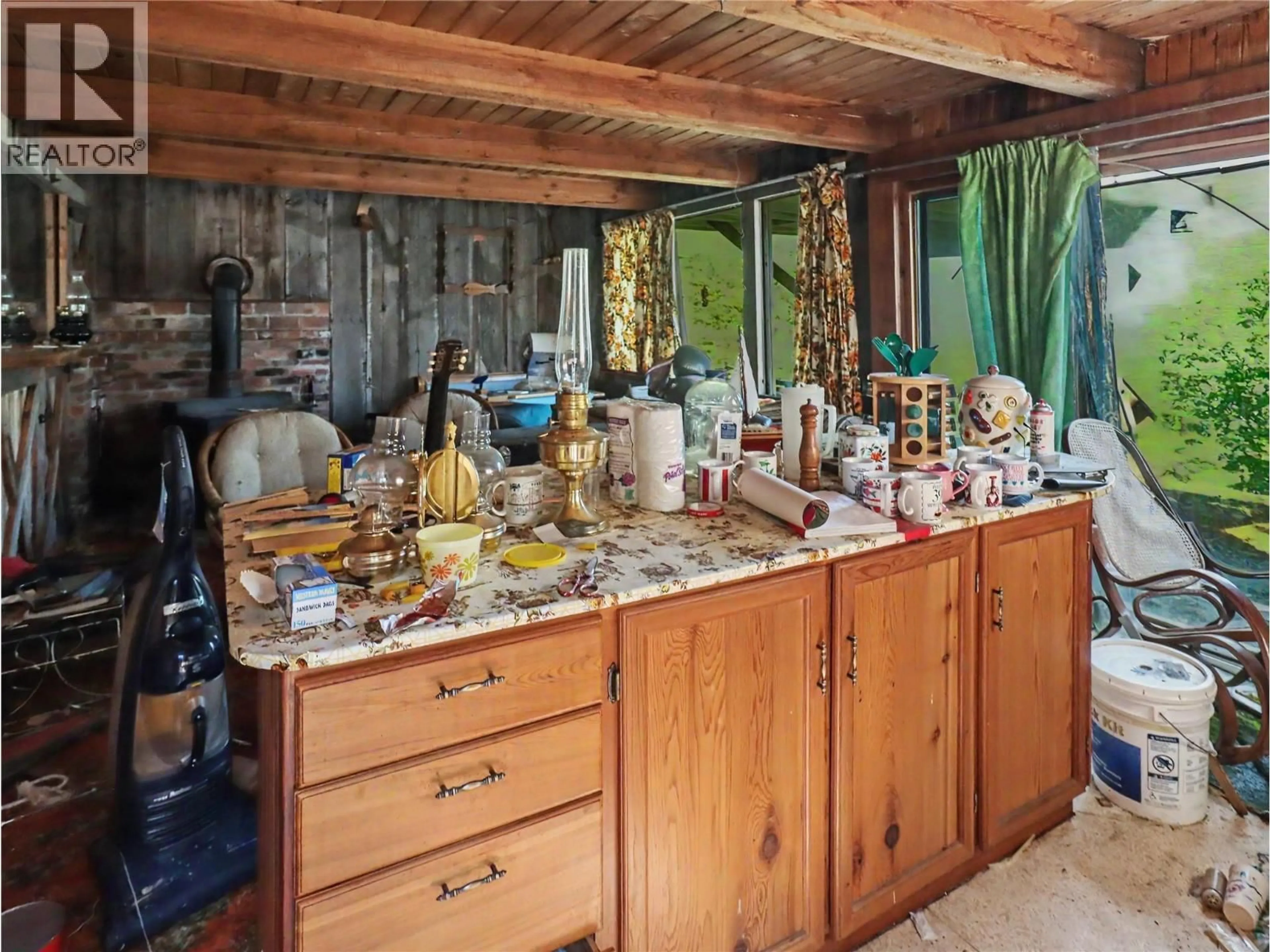 Rustic kitchen, unknown for 3658 BOAT ACCESS WEST SIDE ROAD, Christina Lake British Columbia V0H1E0