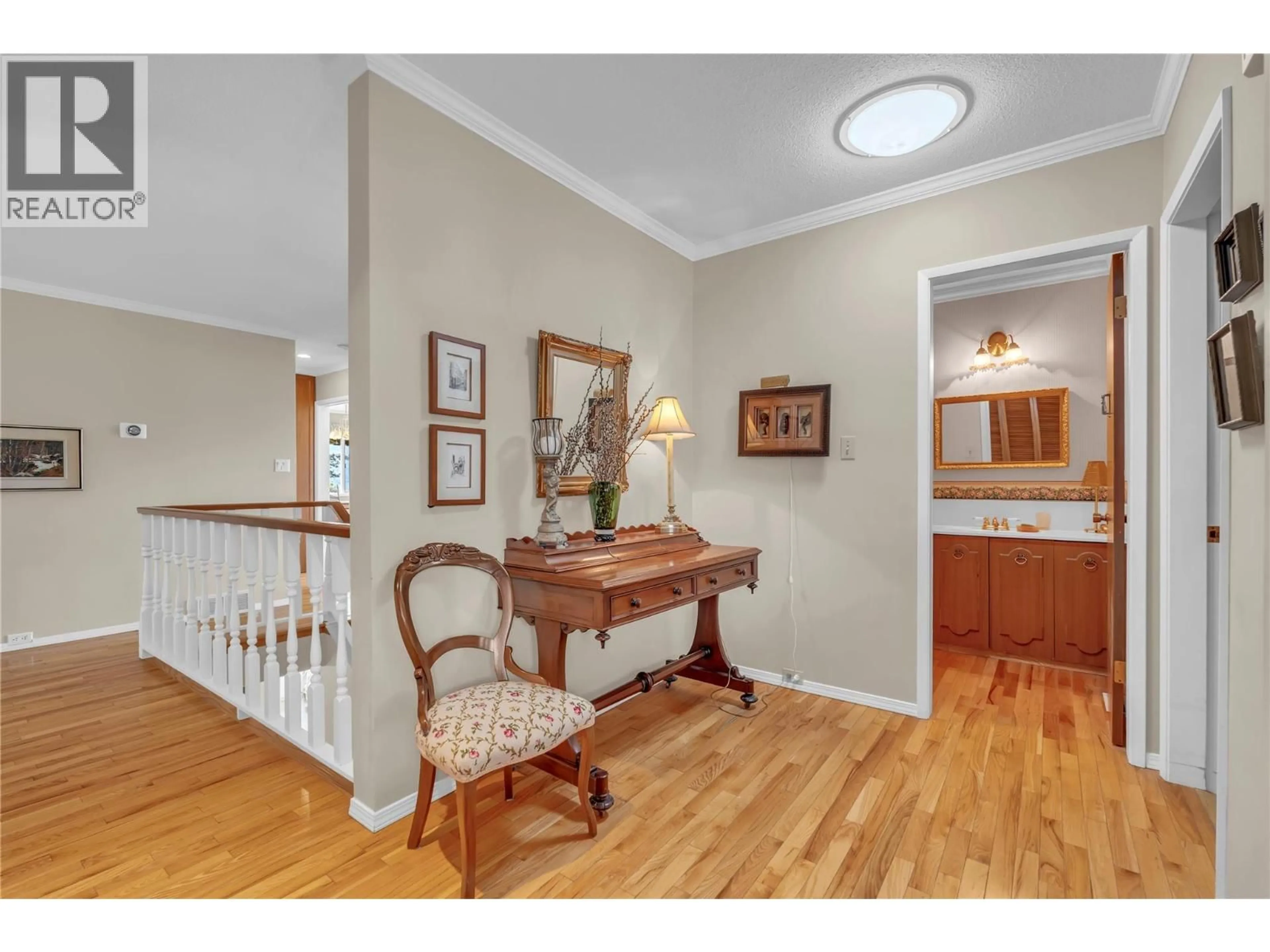Indoor foyer for 199 LOWER BENCH ROAD, Penticton British Columbia V2A1B2
