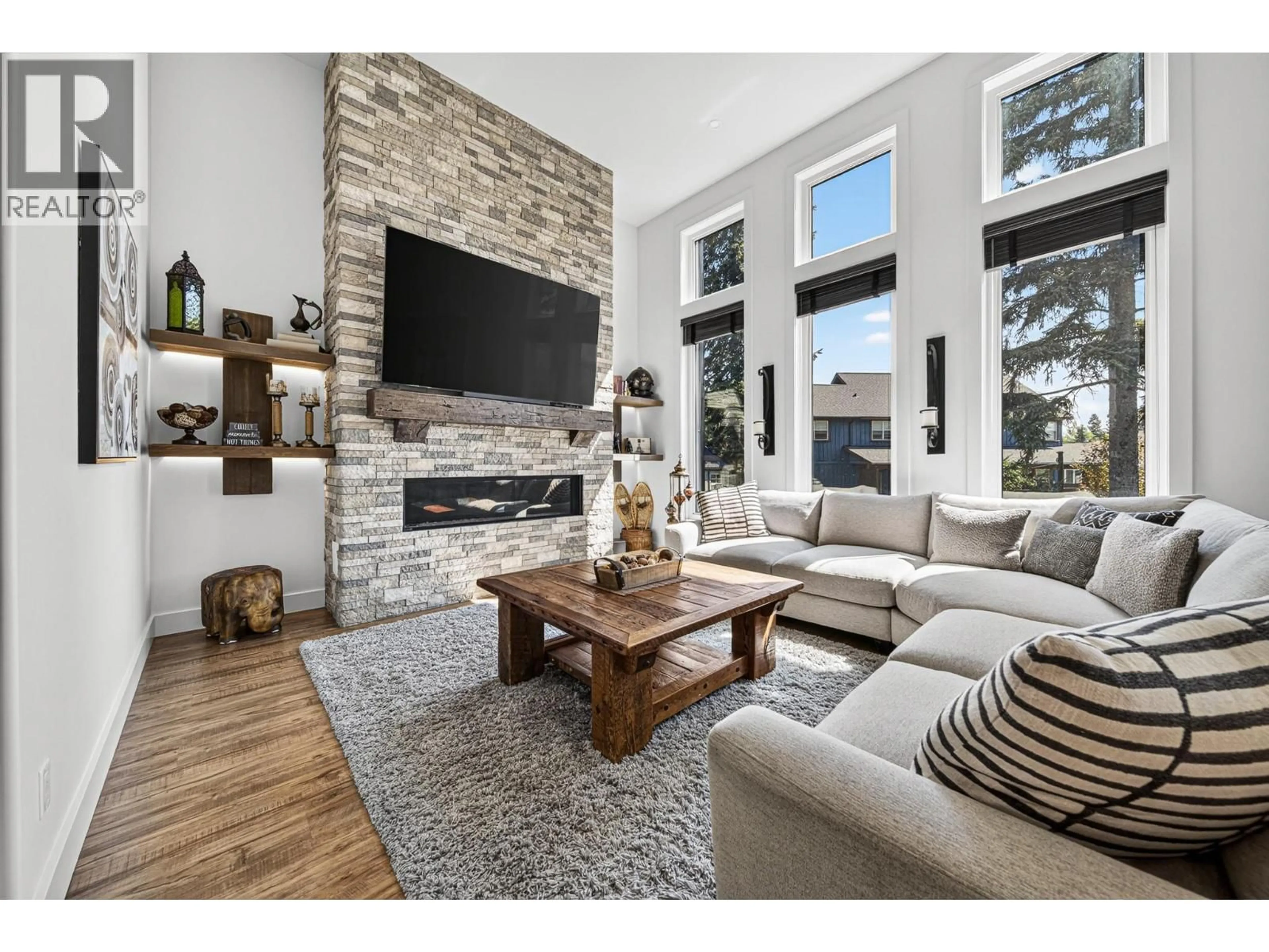 Living room with furniture, unknown for 1305 BRIARWOOD PLACE, Sparwood British Columbia V0B2G2