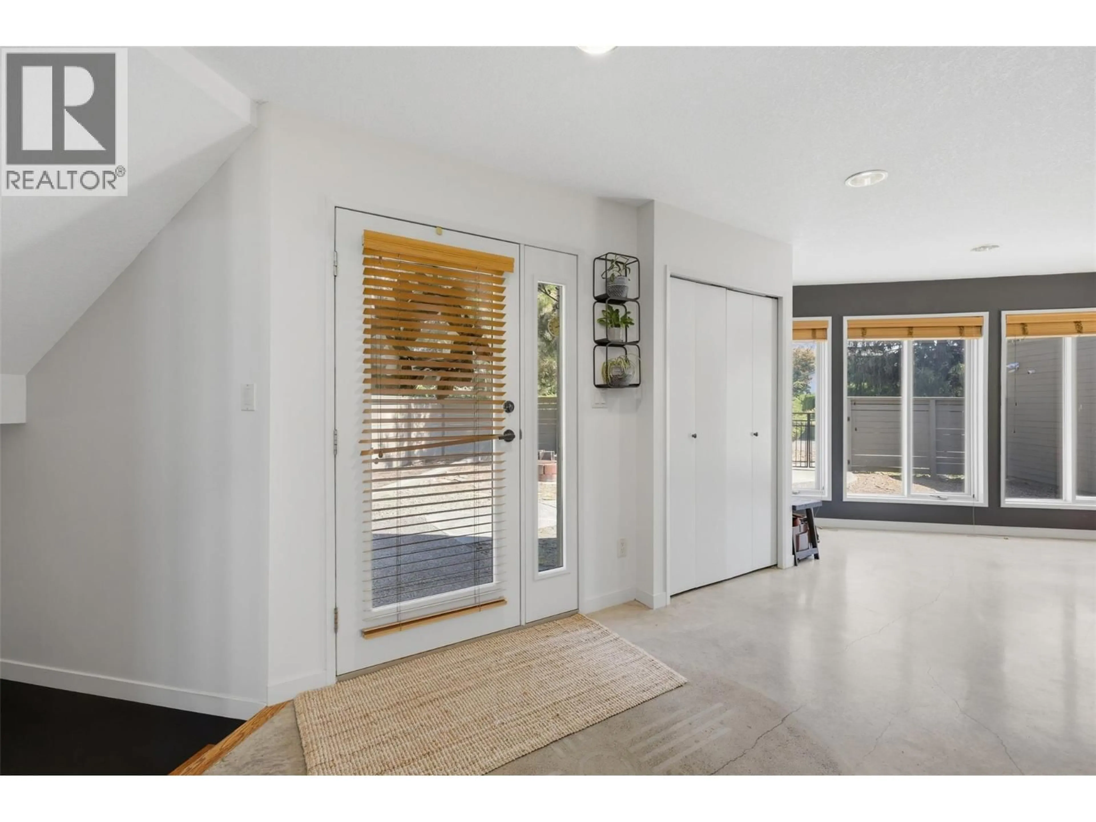 Indoor entryway for 3769 NAVATANEE DRIVE, Kamloops British Columbia V2H1S1