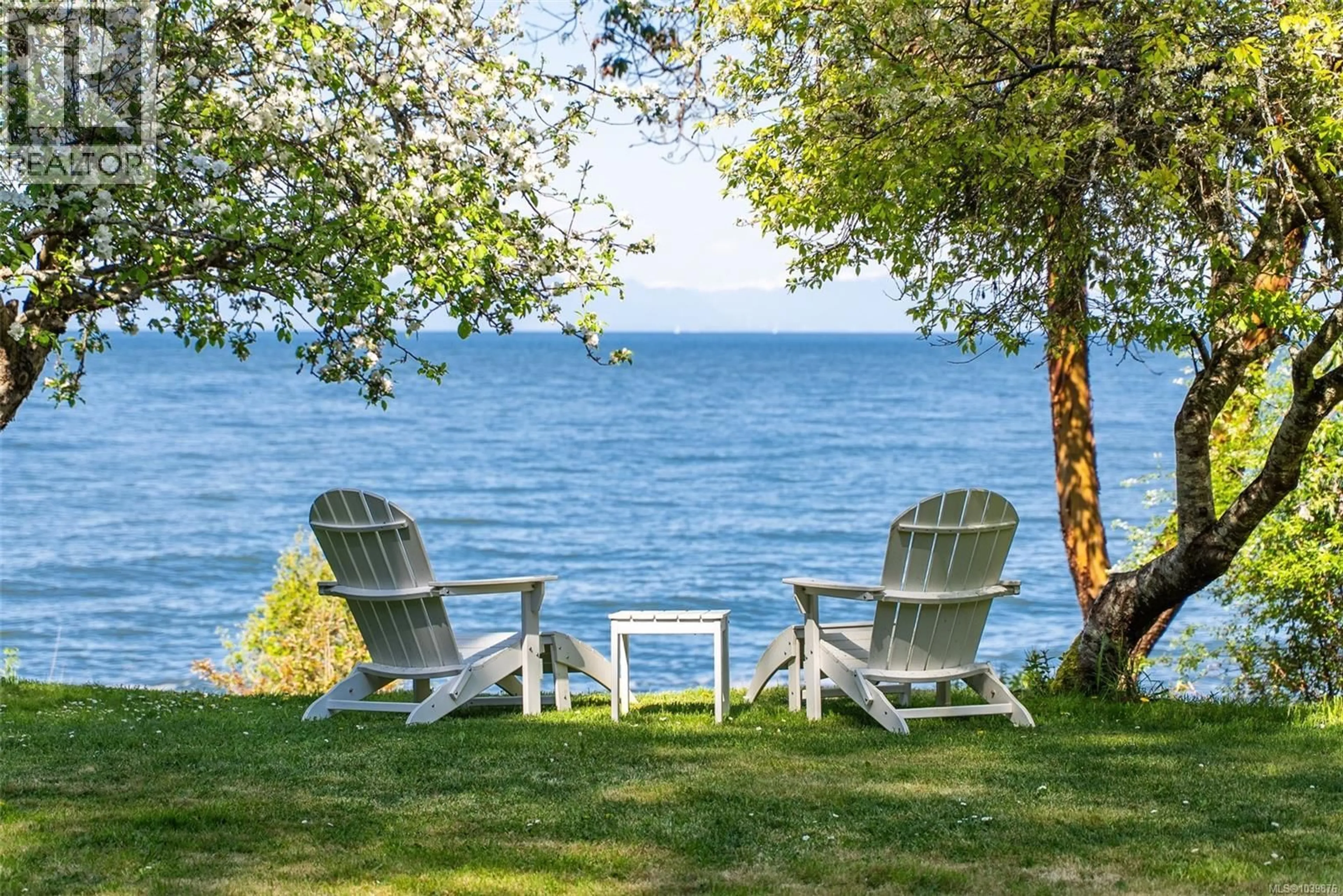 Patio, water/lake/river/ocean view for 474 STICKS ALLISON ROAD, Galiano Island British Columbia V0N1P0