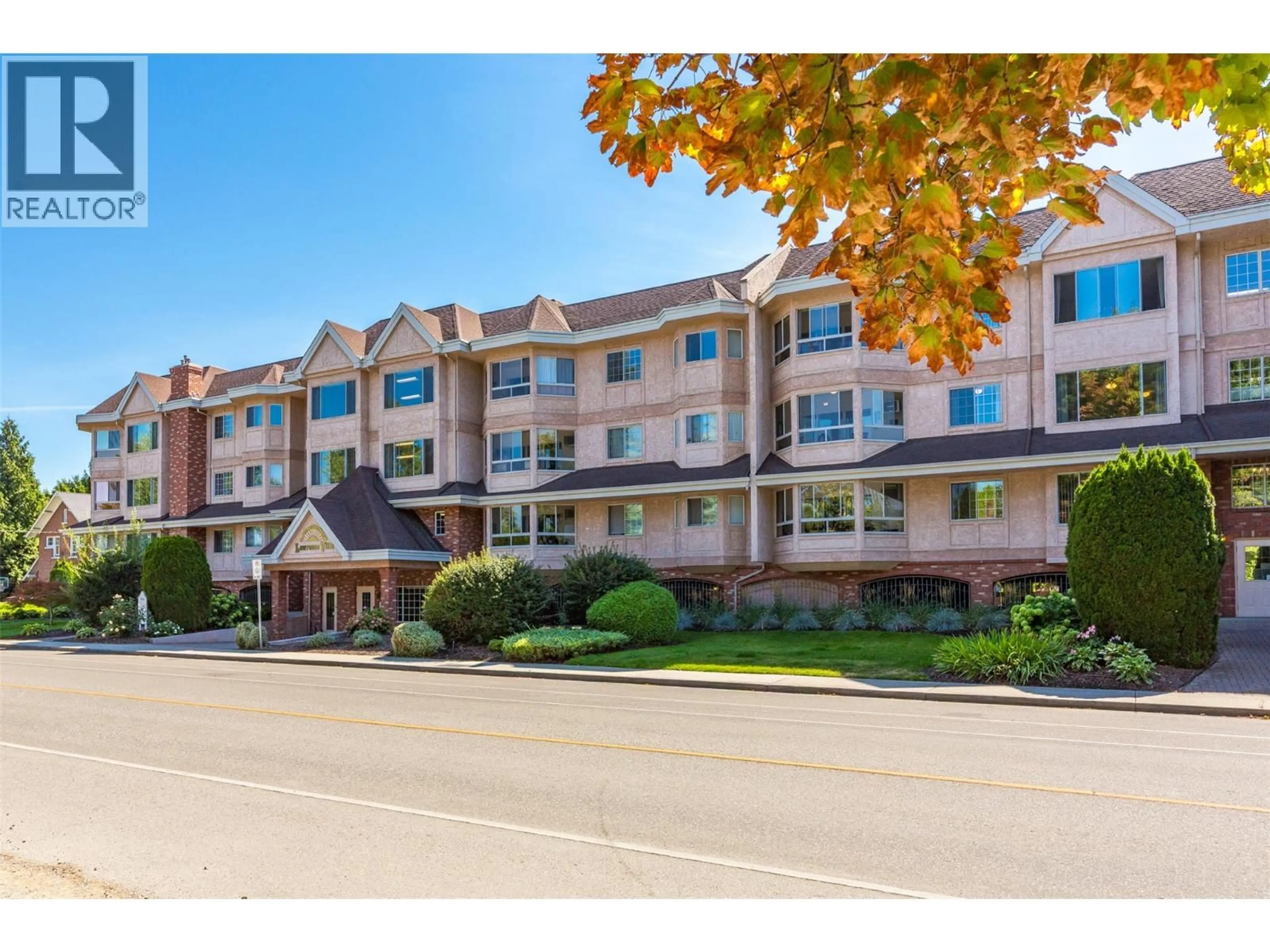 Patio, unknown for 207 - 945 LAWRENCE AVENUE, Kelowna British Columbia V1Y2B3