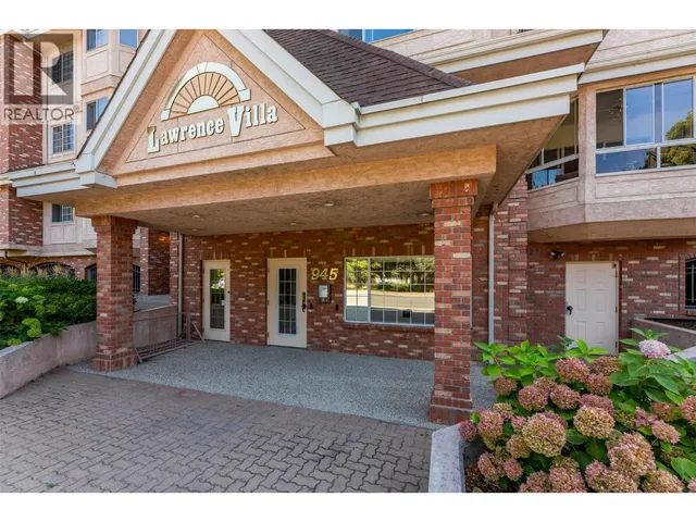 207 - 945 LAWRENCE AVENUE, Kelowna 2
