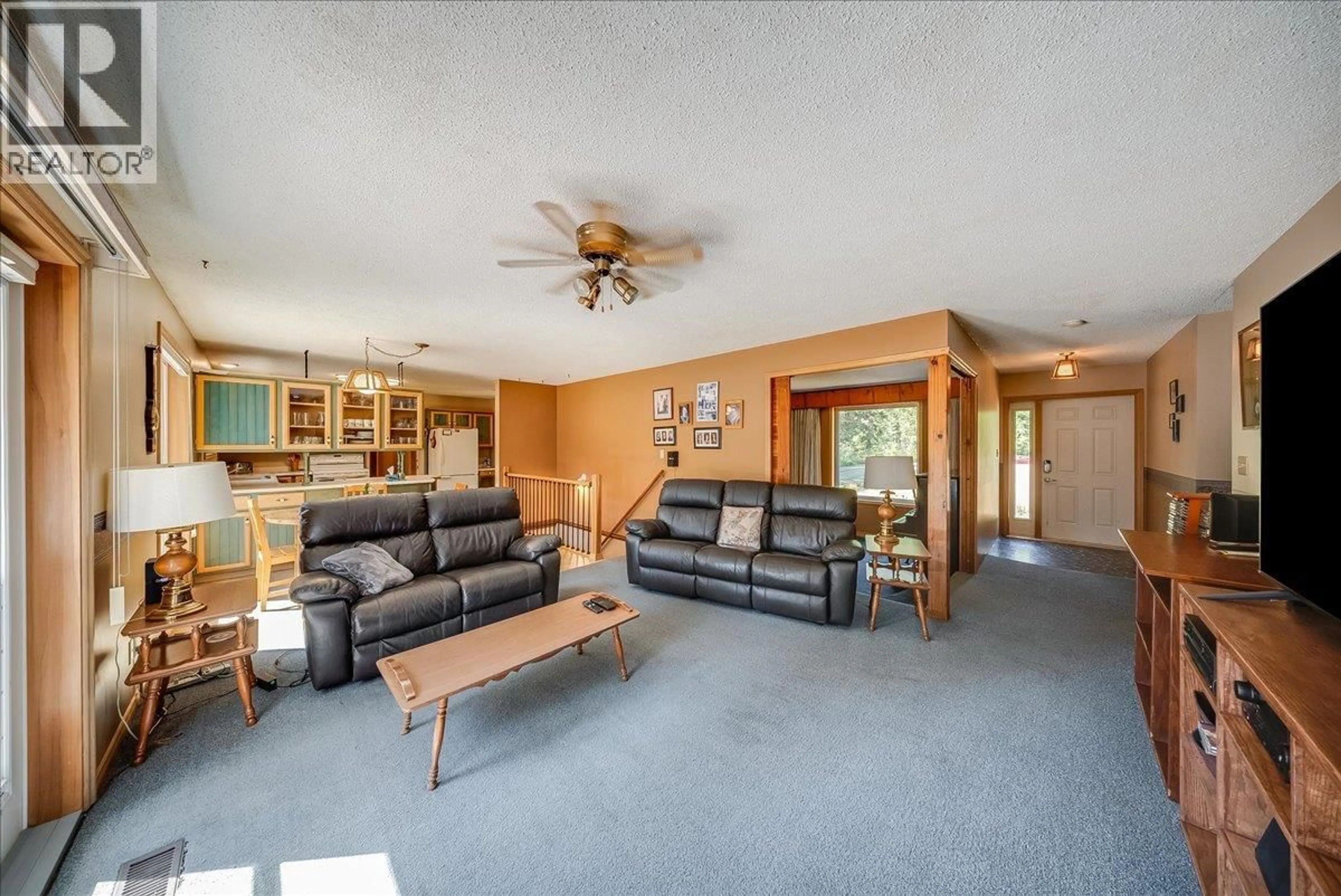Living room with furniture, unknown for 317 ROSE ROAD, Salmo British Columbia V0G1Z0