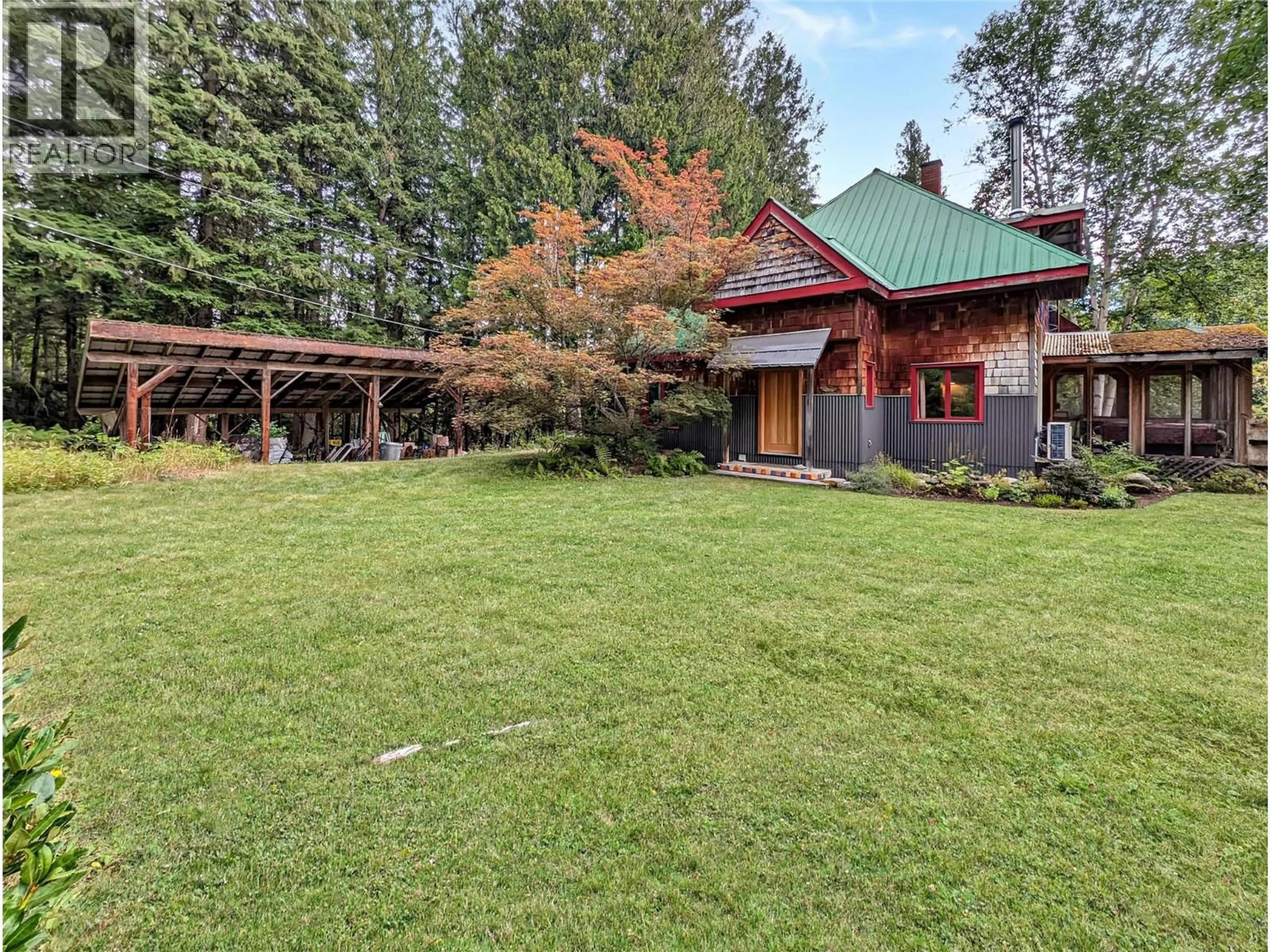 A pic from outside/outdoor area/front of a property/back of a property/a pic from drone, unknown for 6518 SLOCAN RIVER ROAD, Winlaw British Columbia V0G2J0