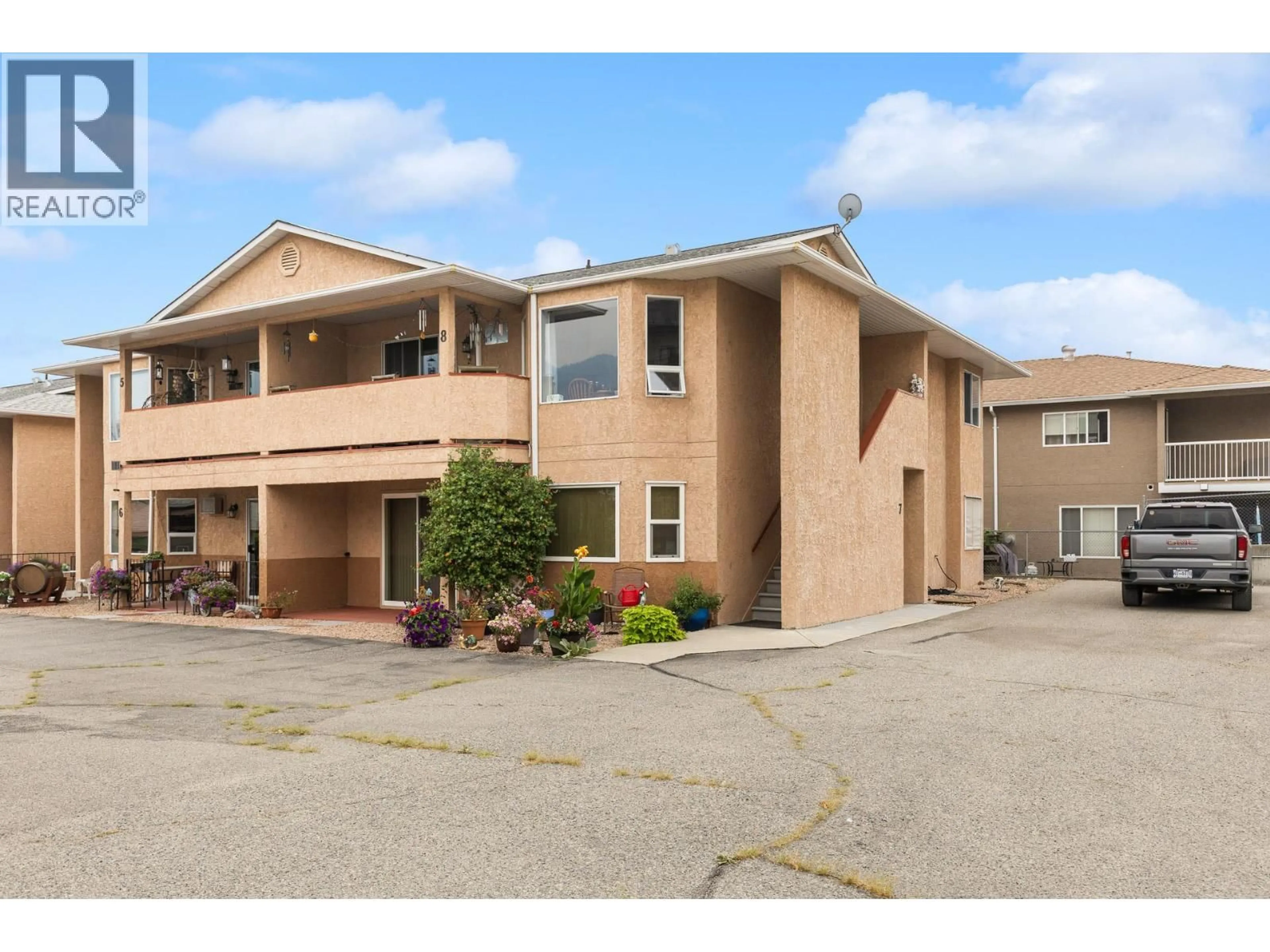 Patio, building for 7 - 6816 89TH STREET, Osoyoos British Columbia V0H1V1