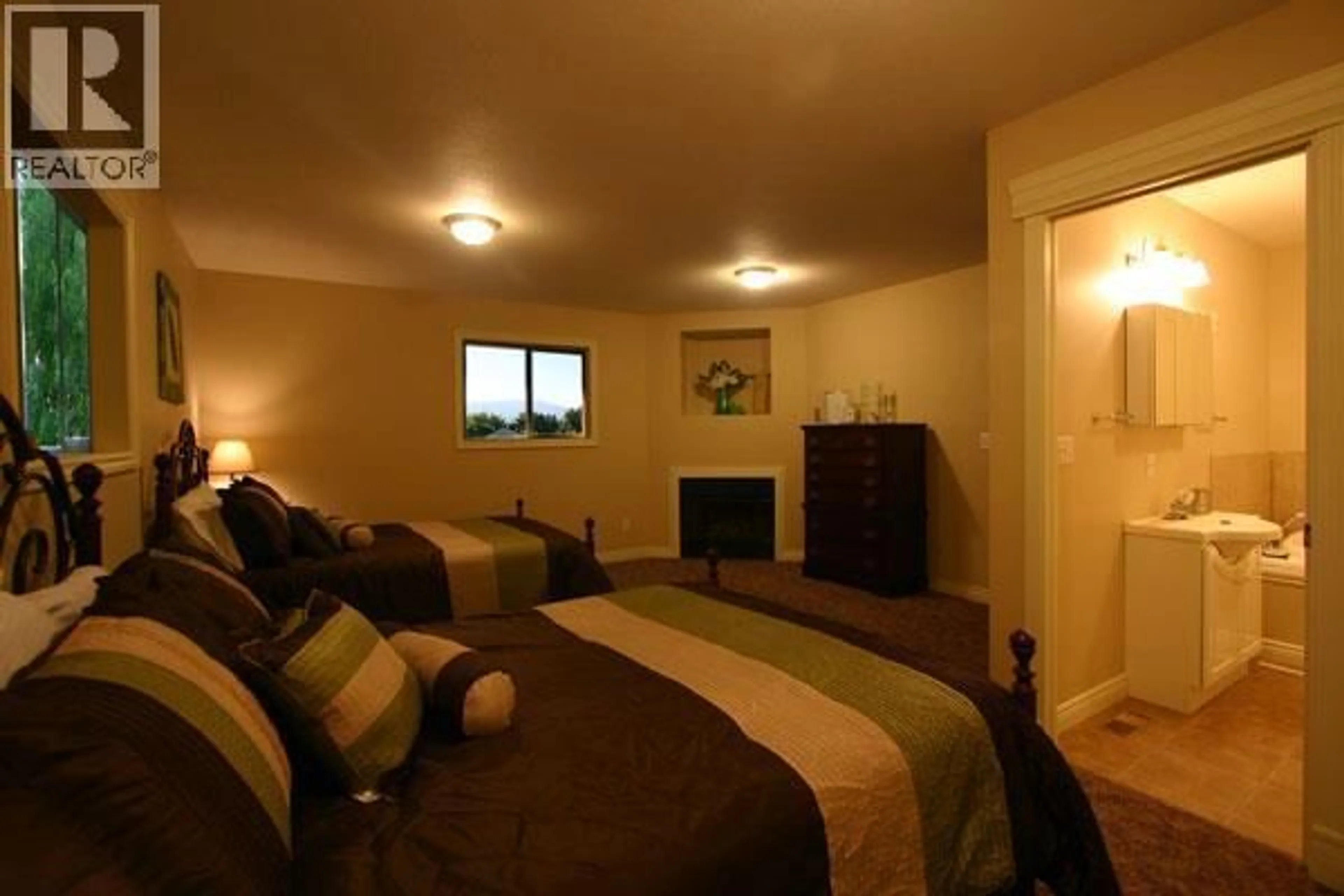 A pic of a room for 3527 LAKESHORE ROAD, Kelowna British Columbia V1W3K1