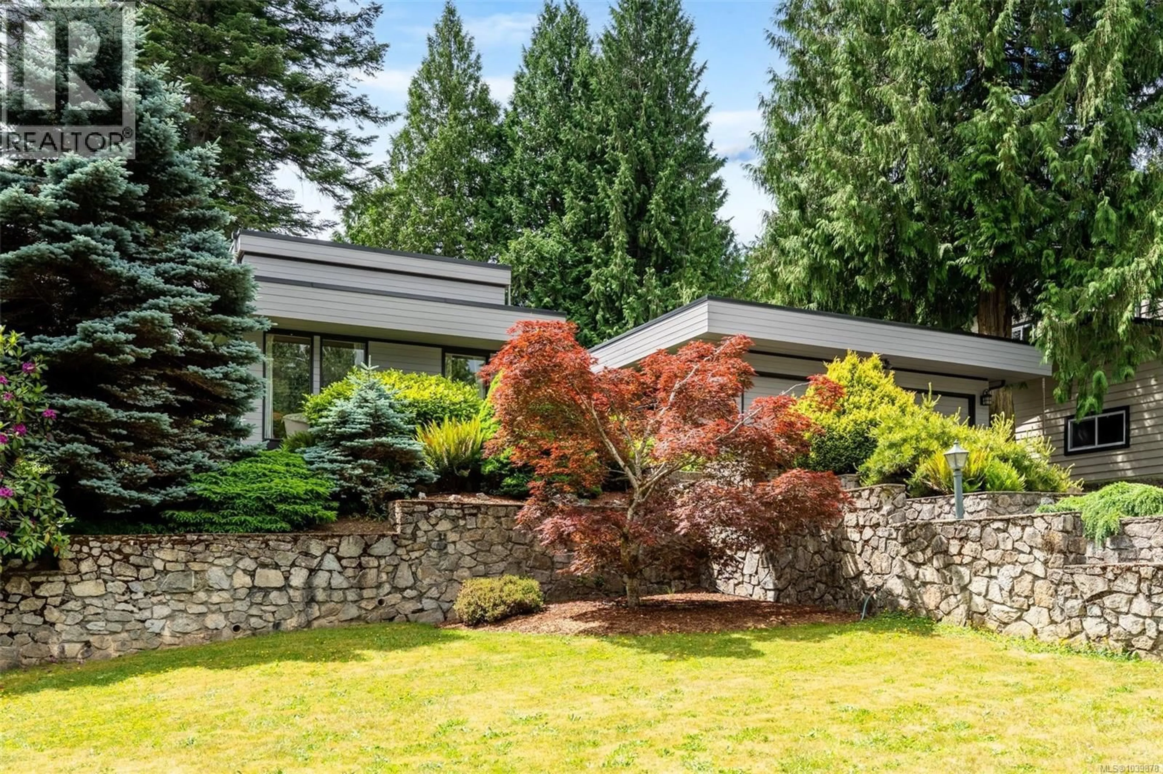 Home with vinyl exterior material, unknown for 1691 CRESSWELL DRIVE, North Saanich British Columbia V8L4L4