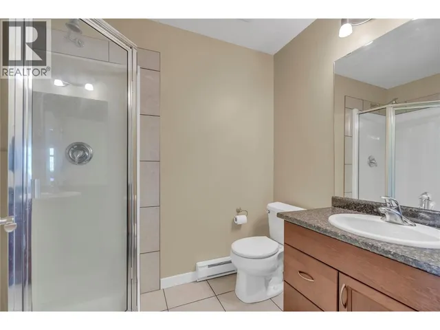 401 - 240 WADE AVENUE, Penticton 5