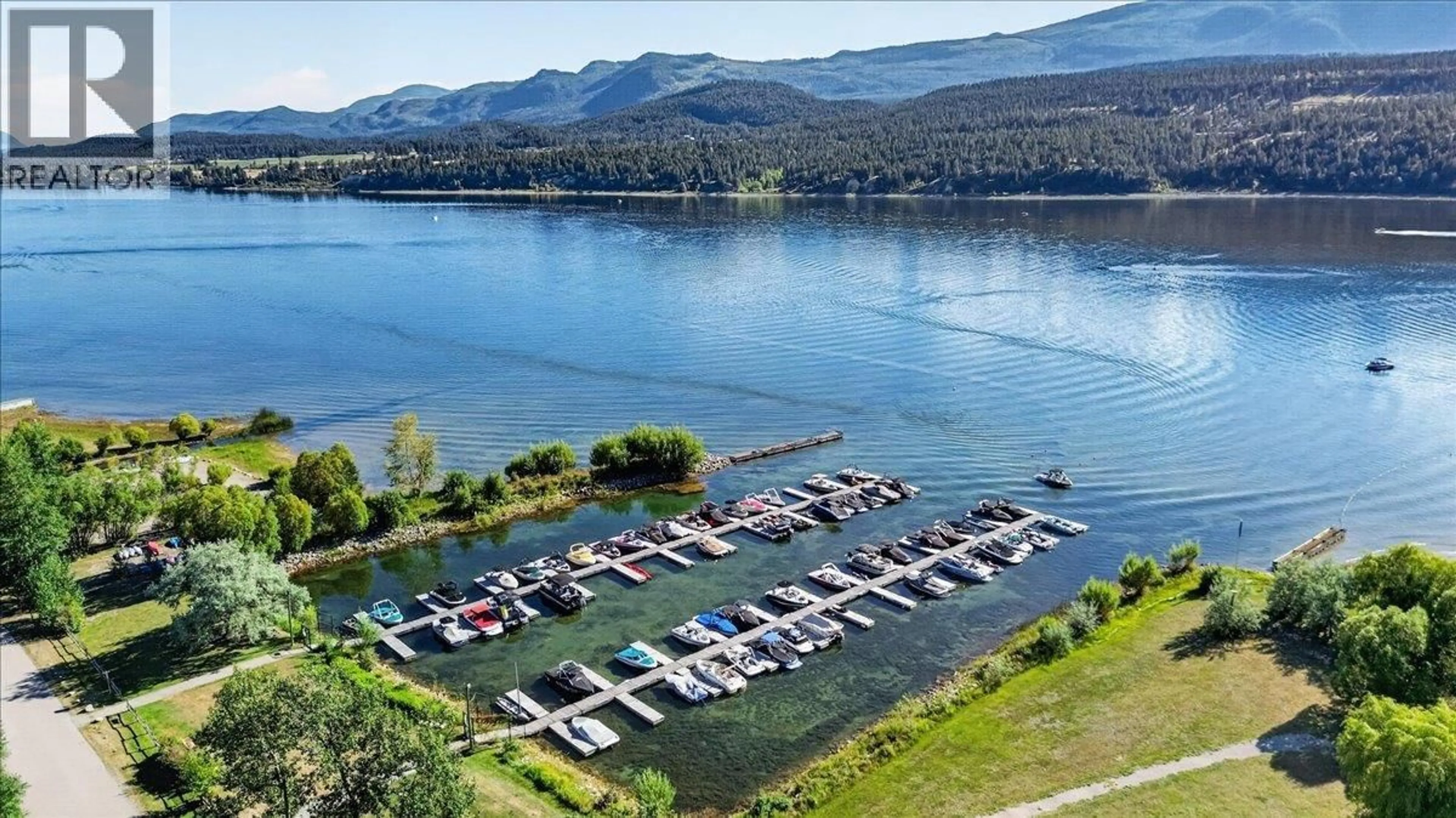 A pic from outside/outdoor area/front of a property/back of a property/a pic from drone, water/lake/river/ocean view for 1808 TRETHEWAY ROAD, Windermere British Columbia V0B2L2