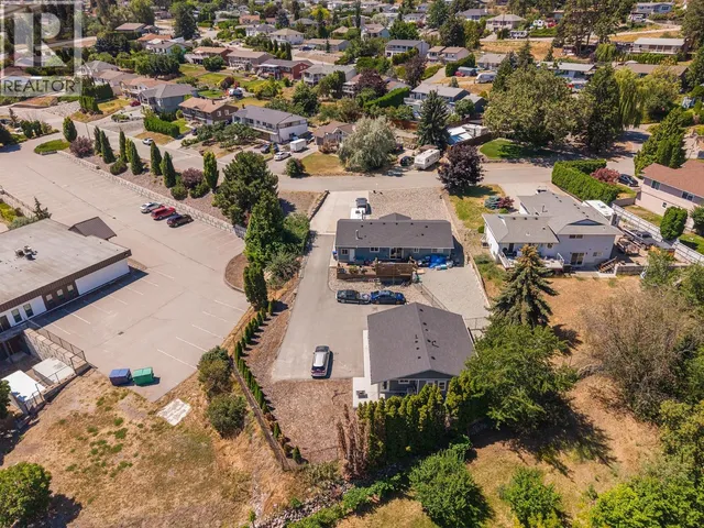GLENWAY ROAD, West Kelowna 5
