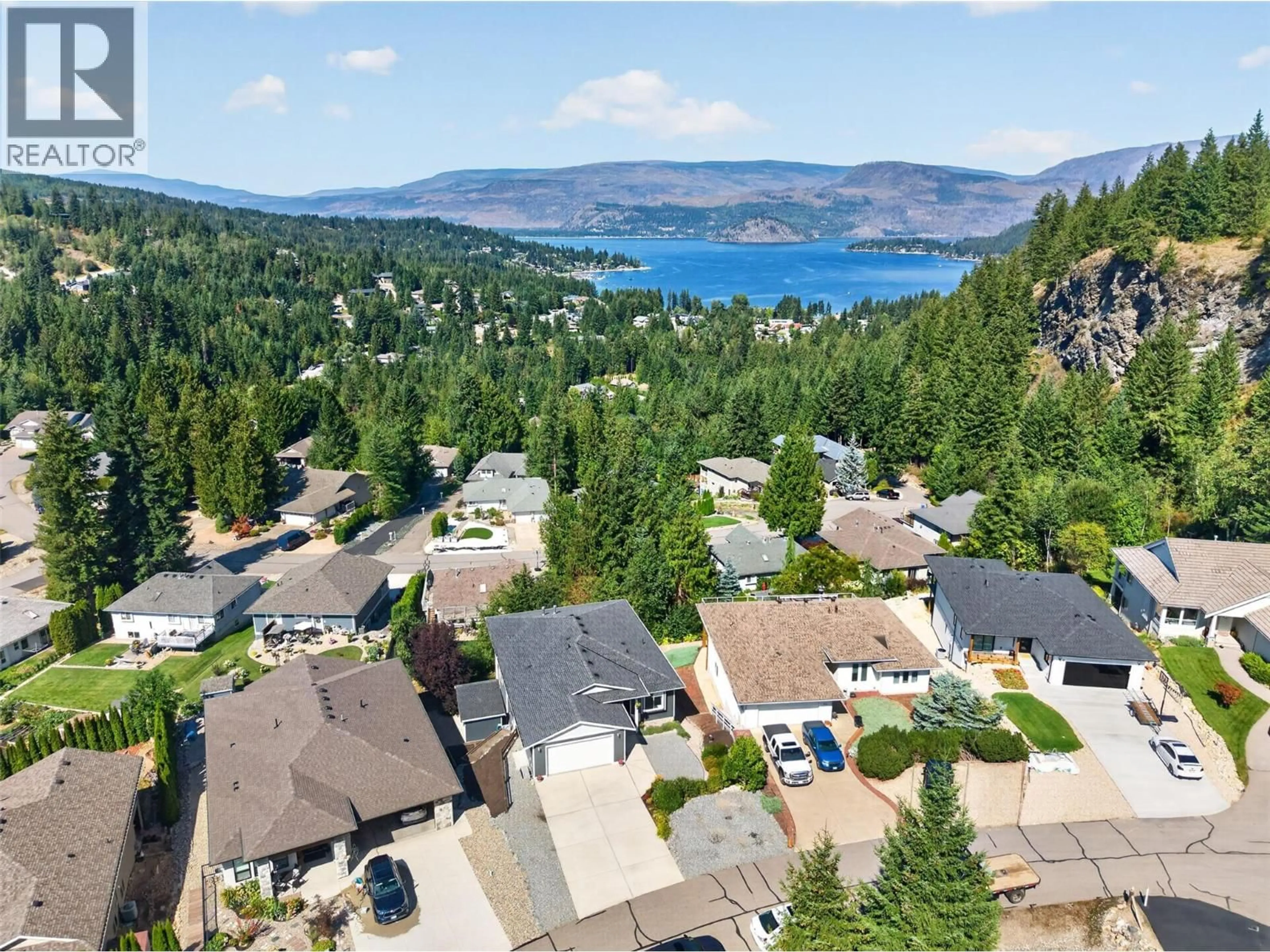 A pic from outside/outdoor area/front of a property/back of a property/a pic from drone, water/lake/river/ocean view for 38 - 2592 ALPEN PARADIES ROAD, Blind Bay British Columbia V0E1H1