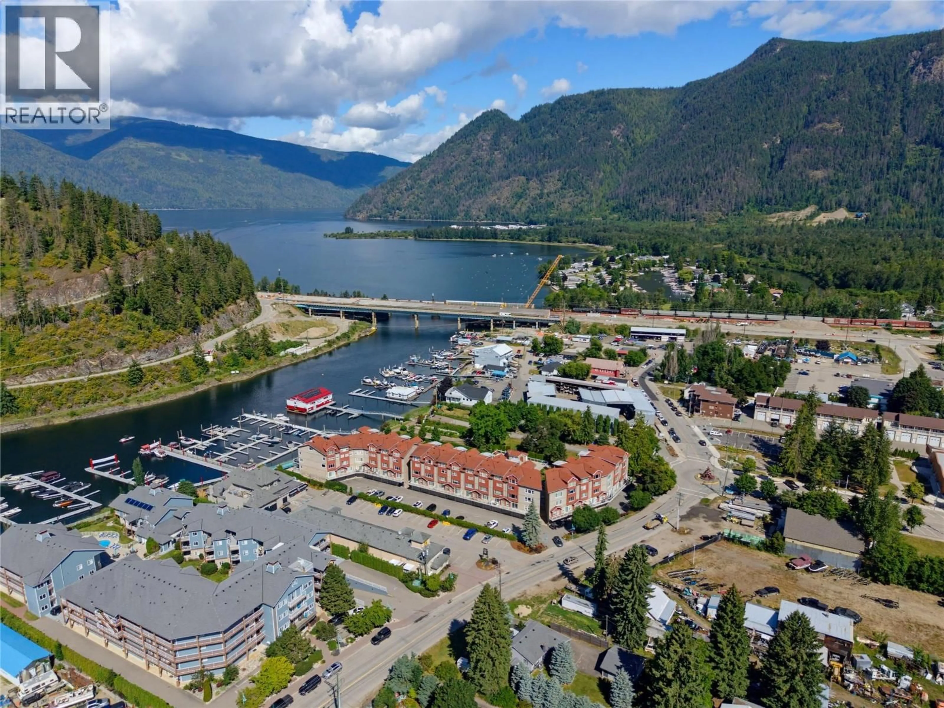 A pic from outside/outdoor area/front of a property/back of a property/a pic from drone, mountain view for 14 - 1130 RIVERSIDE AVENUE, Sicamous British Columbia V0E2V1