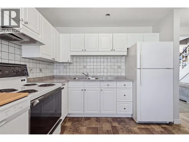 56 - 1697 GREENFIELD AVENUE, Kamloops 3