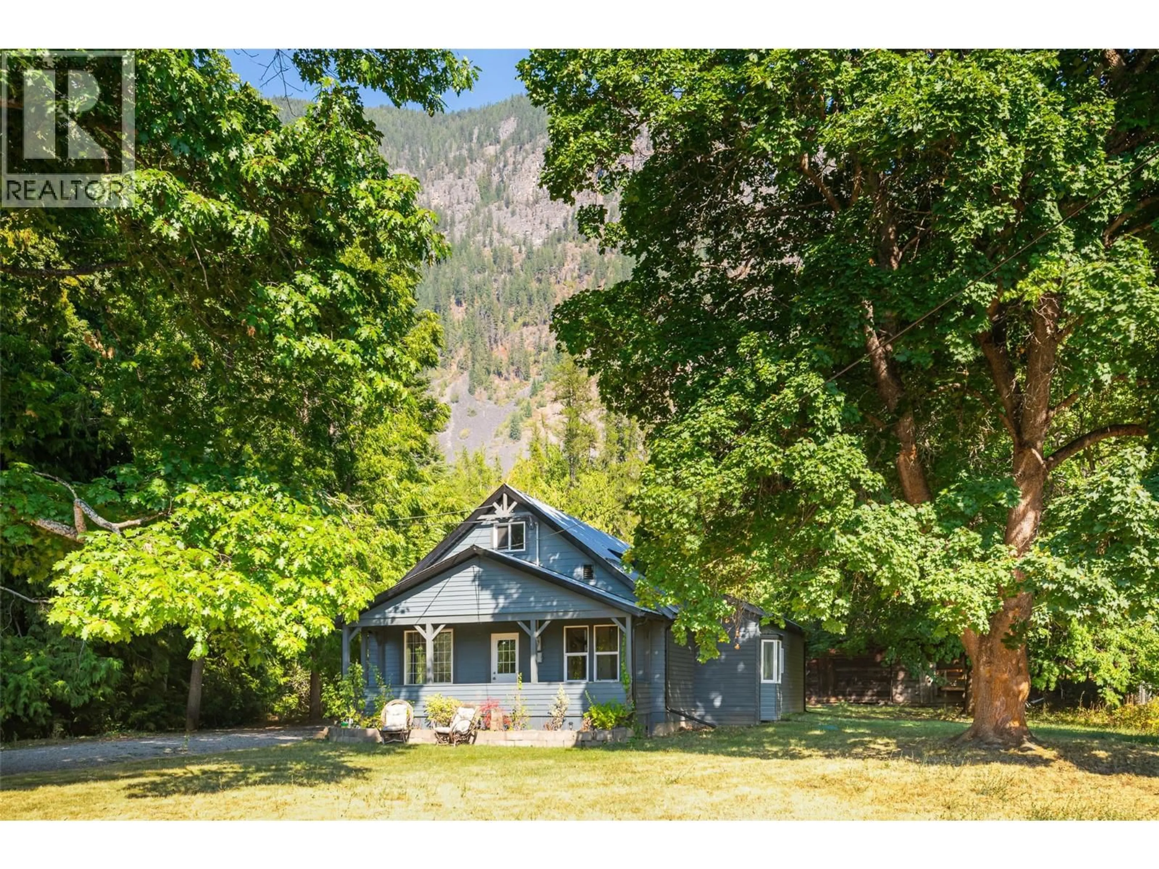 A pic from outside/outdoor area/front of a property/back of a property/a pic from drone, unknown for 4638 SAMUELSON ROAD, Canyon British Columbia V0B1C1