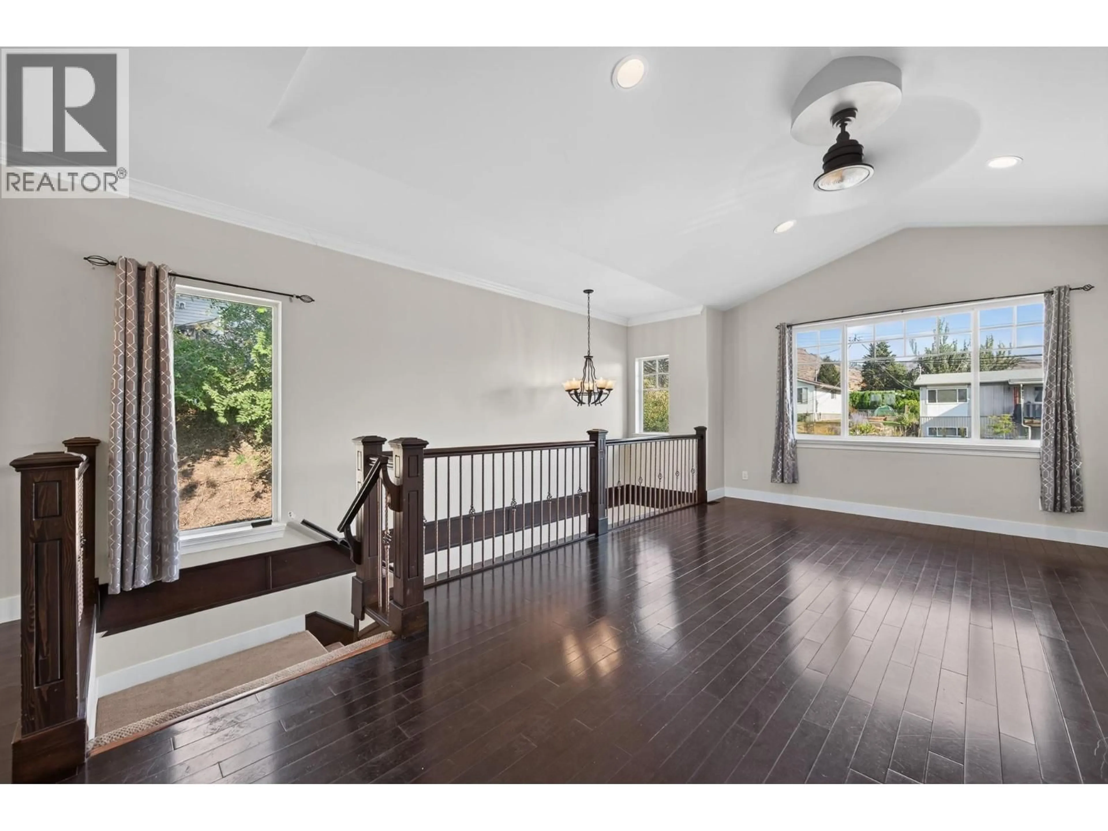 Indoor entryway for 885 GEORGEANN ROAD, Kamloops British Columbia V2B6H9