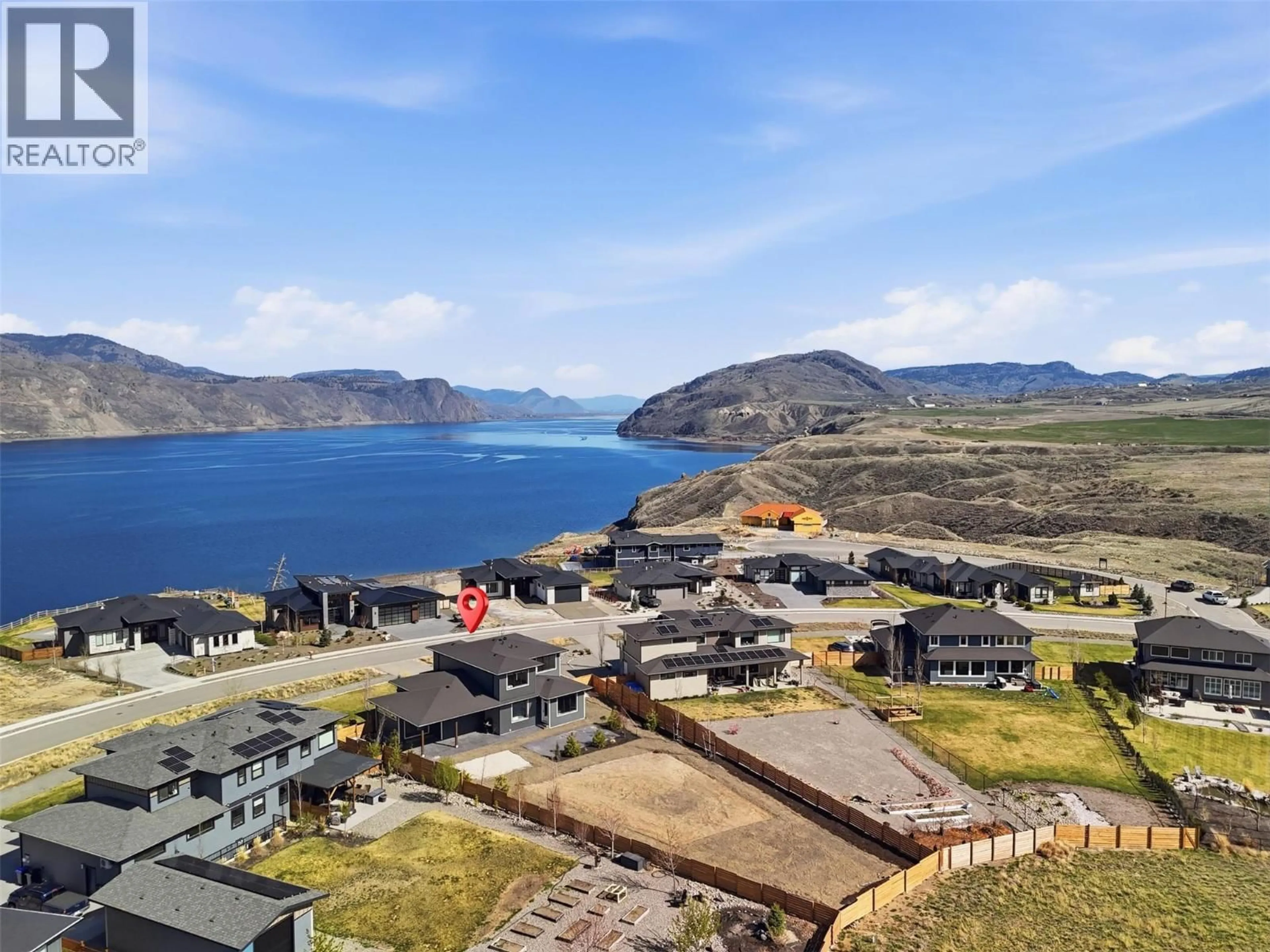 A pic from outside/outdoor area/front of a property/back of a property/a pic from drone, water/lake/river/ocean view for 347 RUE CHEVAL NOIR OTHER, Kamloops British Columbia V1S0G2