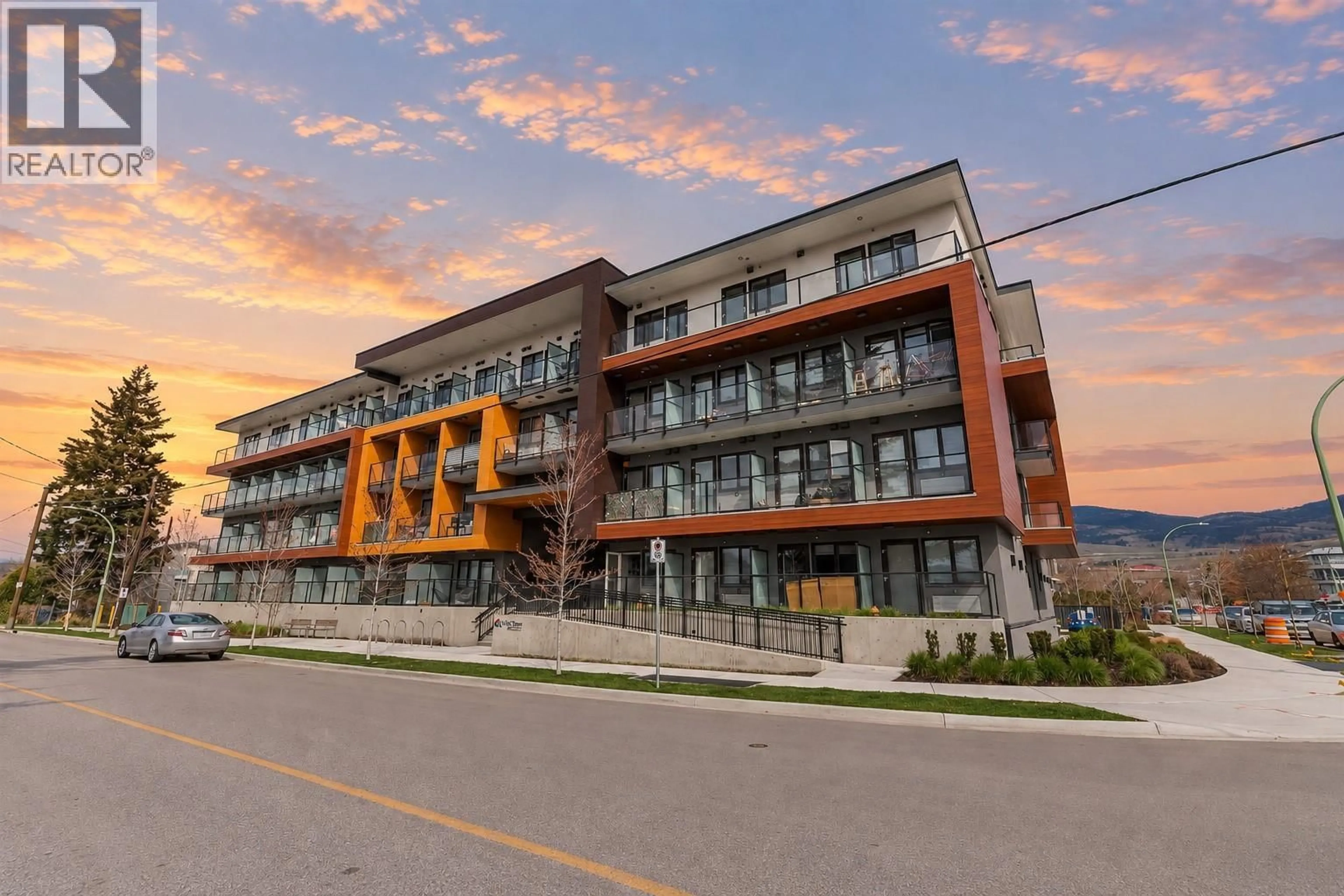 Unknown for PH8 - 345 DOUGALL ROAD NORTH, Kelowna British Columbia V1X3K8