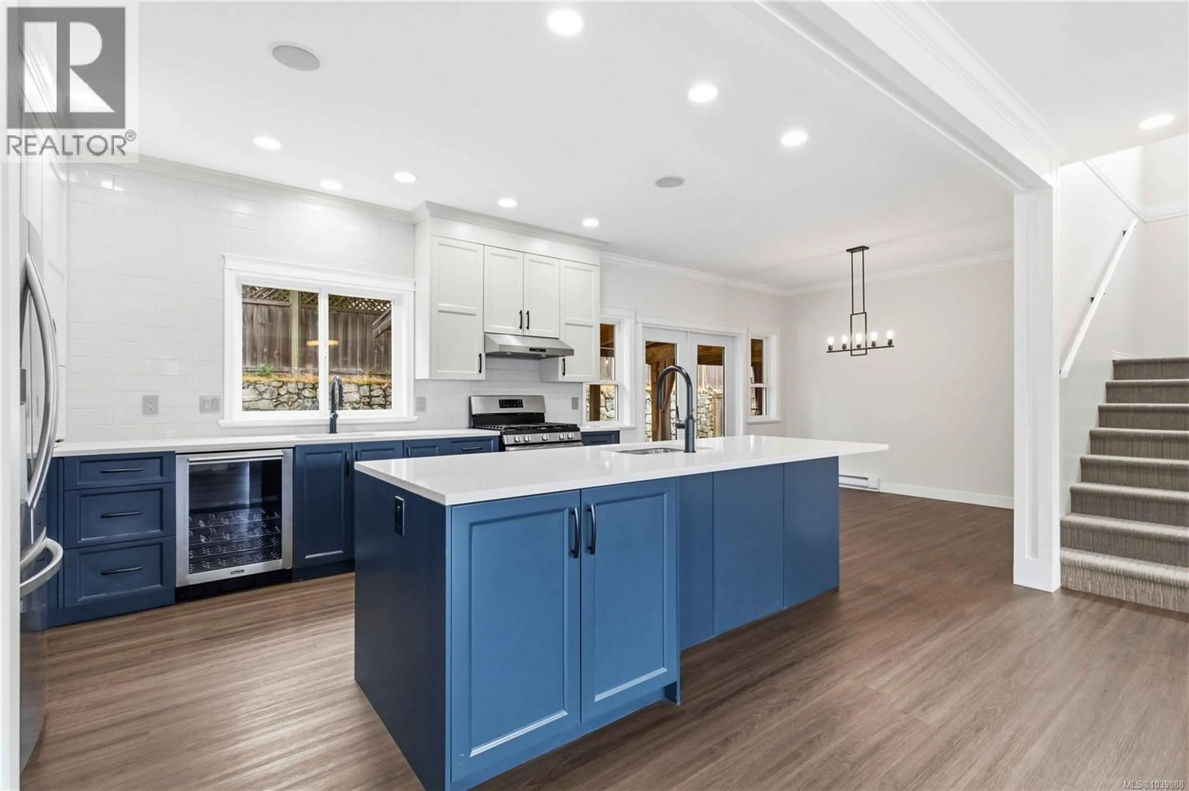 Open concept kitchen, unknown for 746 BEAR MOUNTAIN PARKWAY, Langford British Columbia V9B6V1