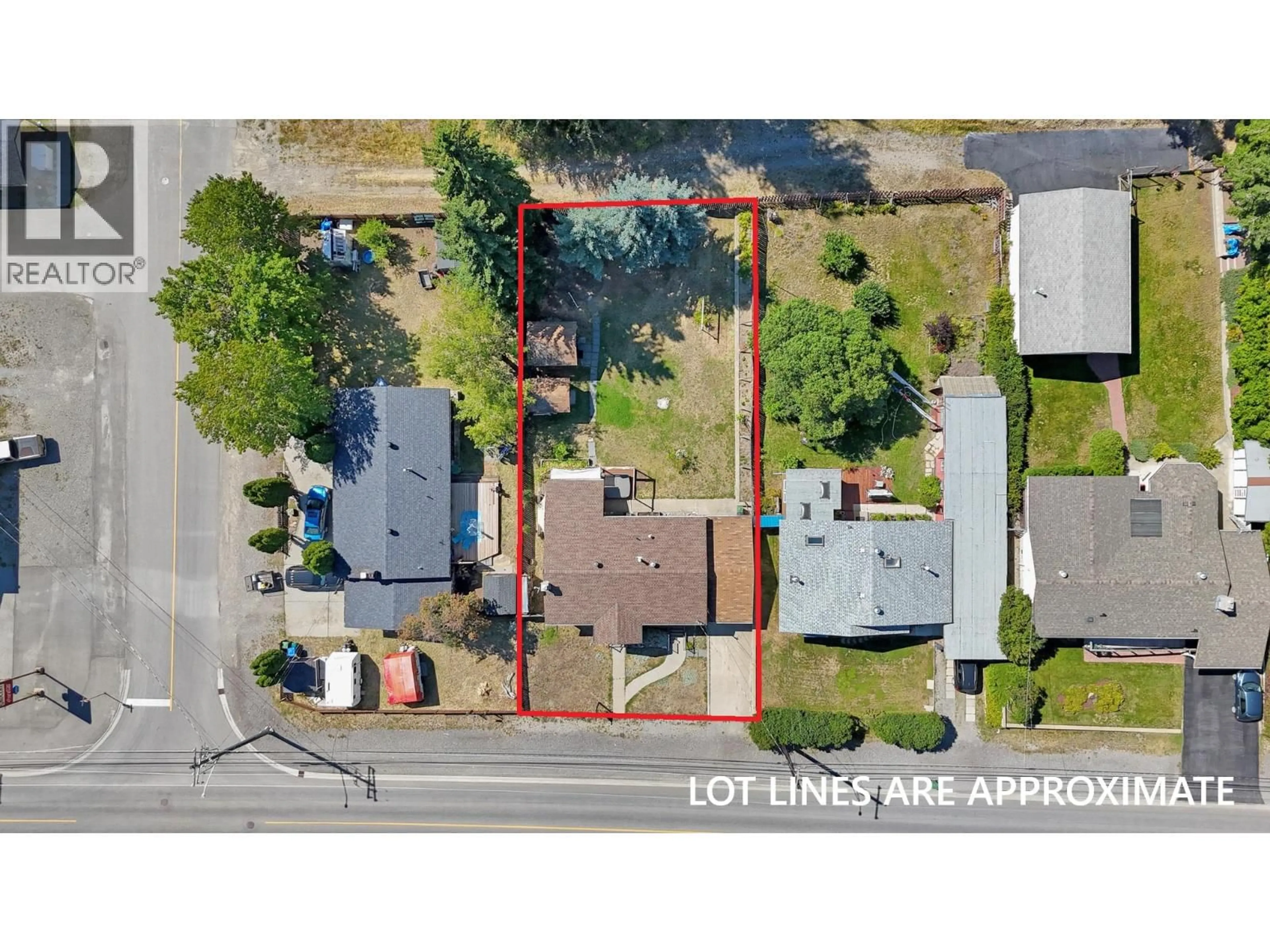 A pic from outside/outdoor area/front of a property/back of a property/a pic from drone, street for 540 4 AVENUE, Kimberley British Columbia V1A2R9