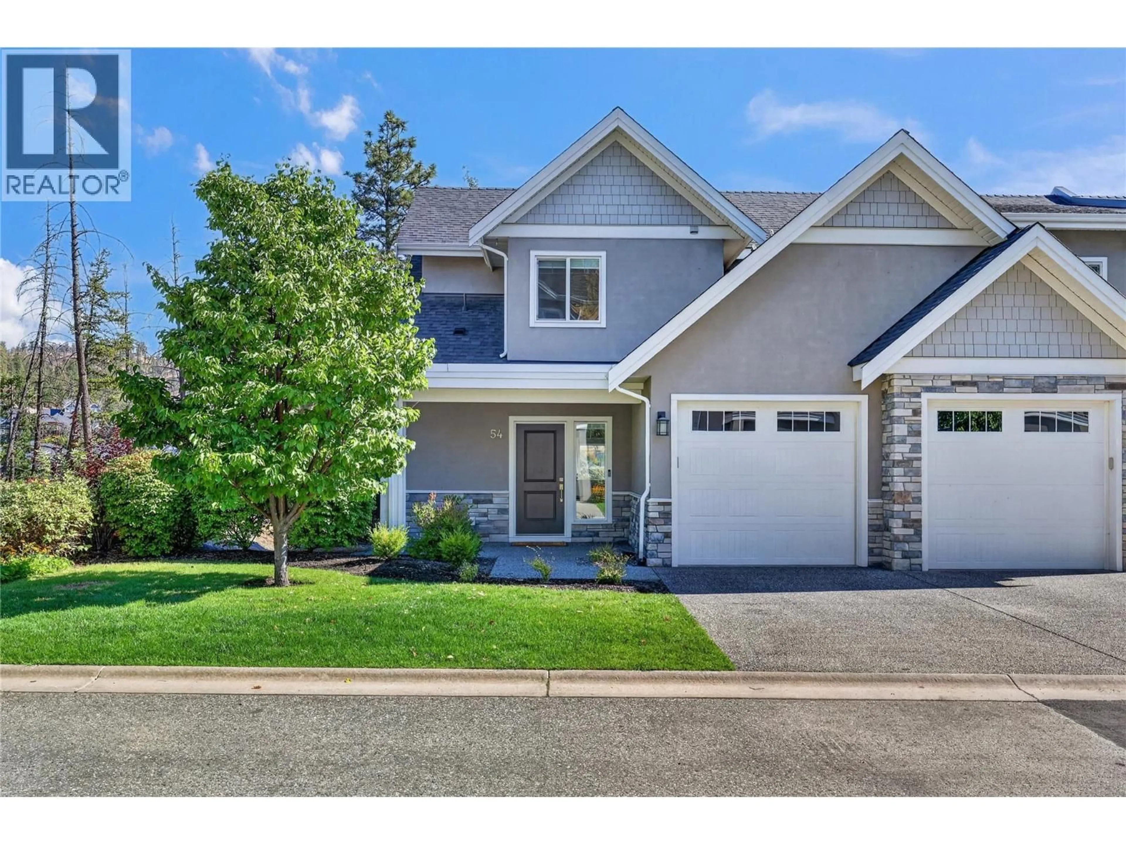Home with vinyl exterior material, street for 54 - 1450 UNION ROAD, Kelowna British Columbia V1V3E1