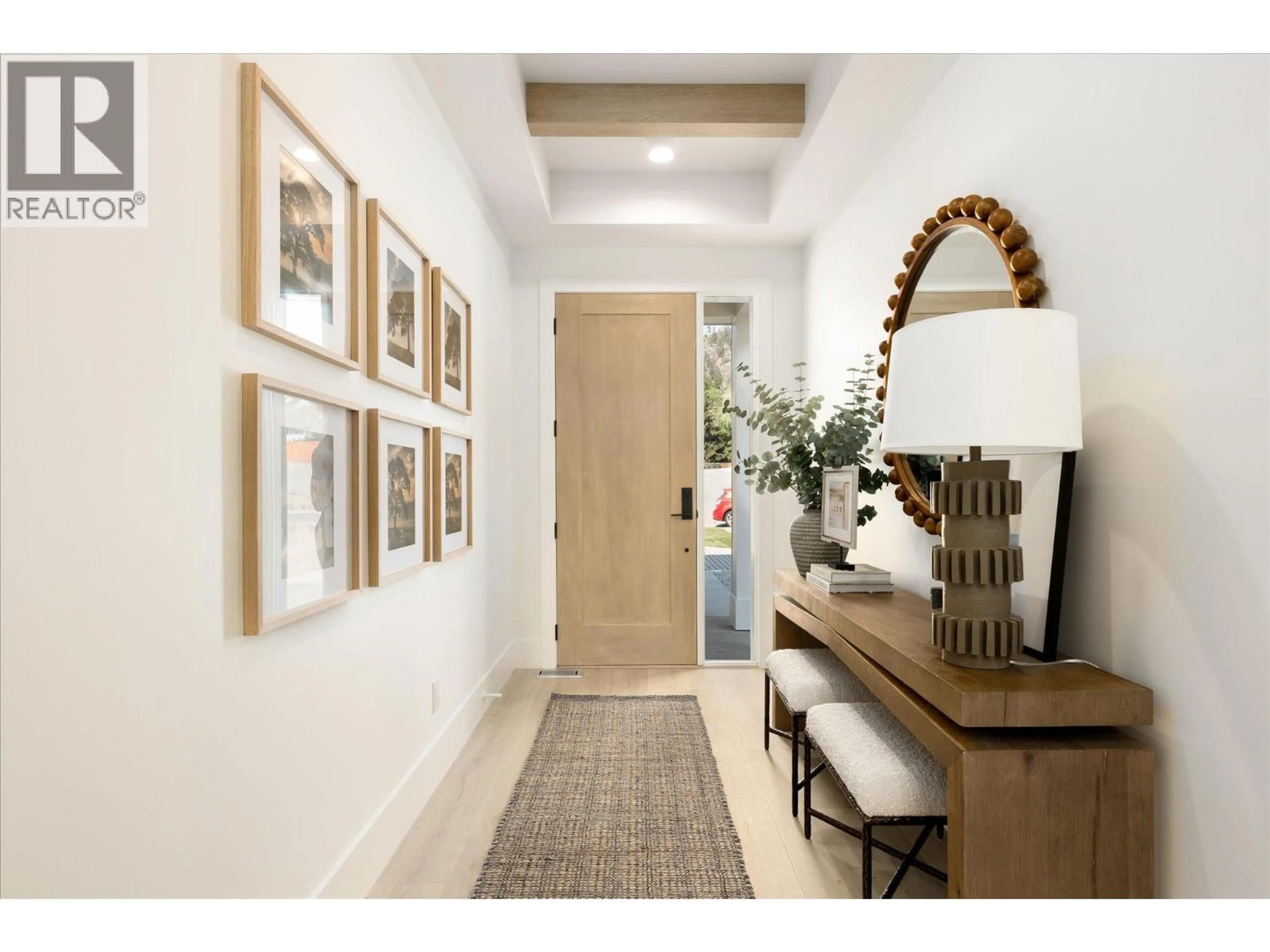 Indoor entryway for 6181 BRIGADE COURT, Peachland British Columbia V0H1X7