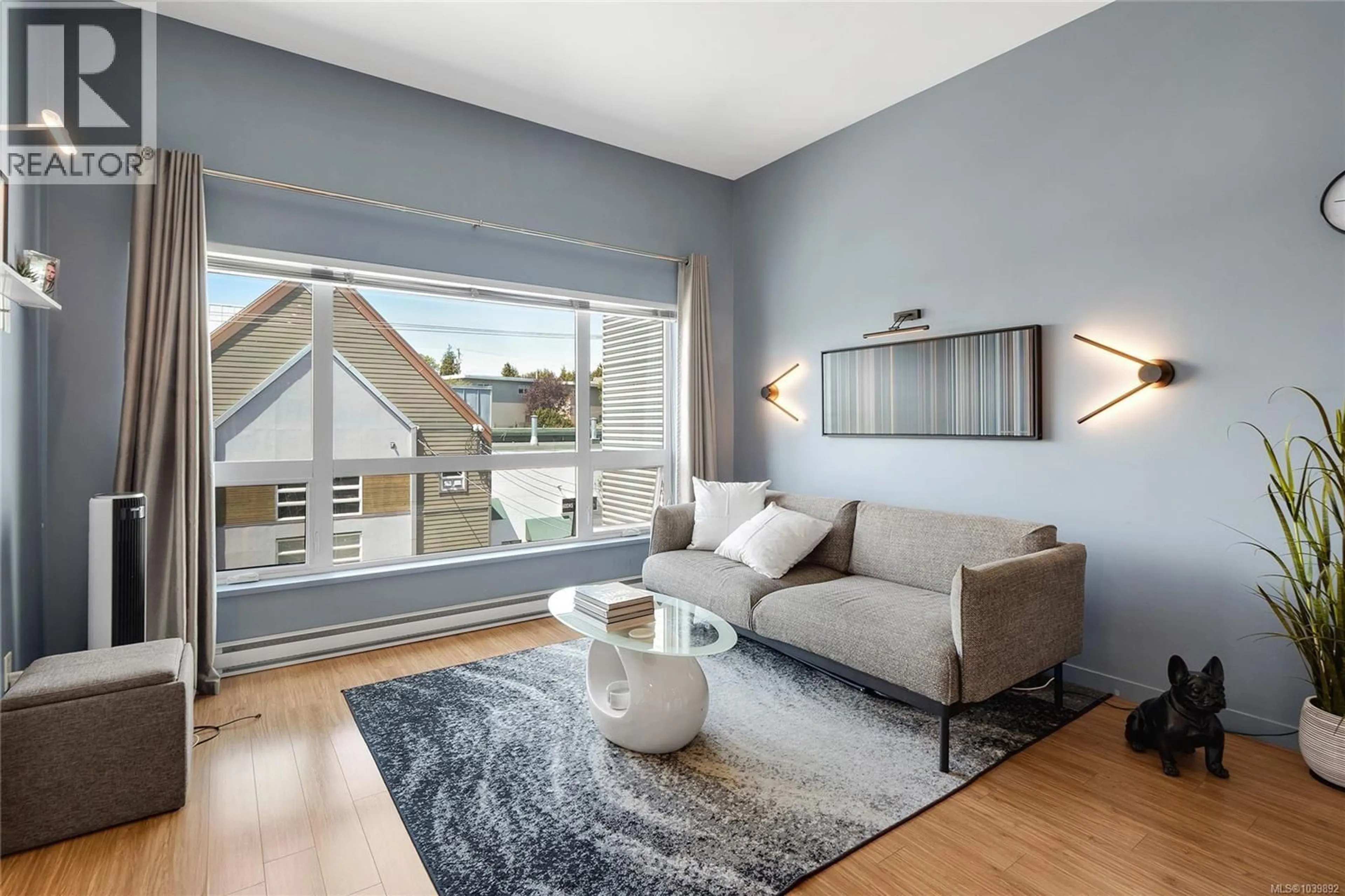Living room with furniture, unknown for 403 - 785 TYEE ROAD, Victoria British Columbia V9A0G2