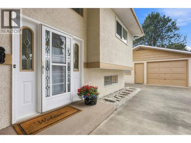 510 HUXLEY PLACE, Kamloops 3