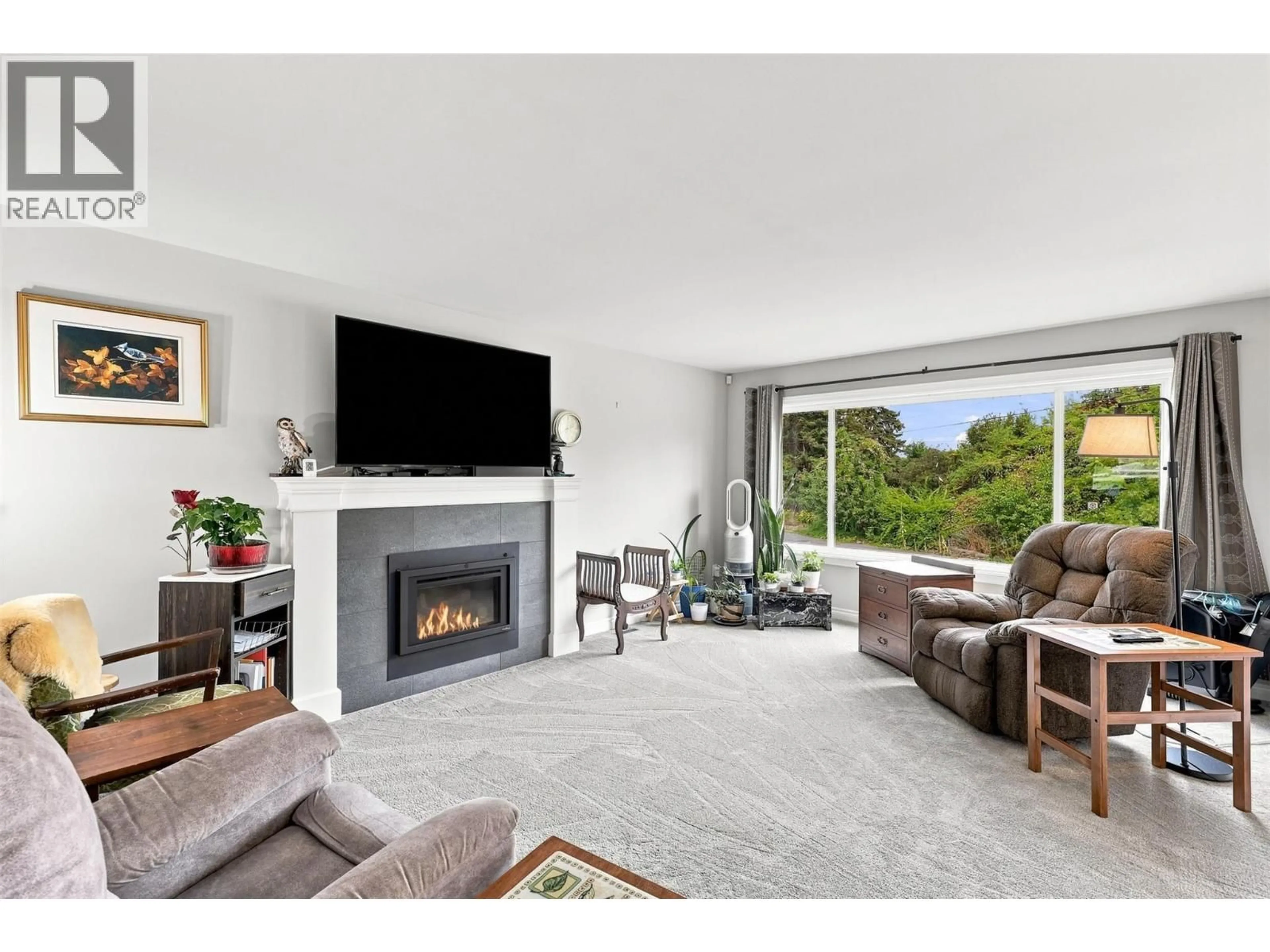 Living room with furniture, unknown for 510 HUXLEY PLACE, Kamloops British Columbia V2B5E5