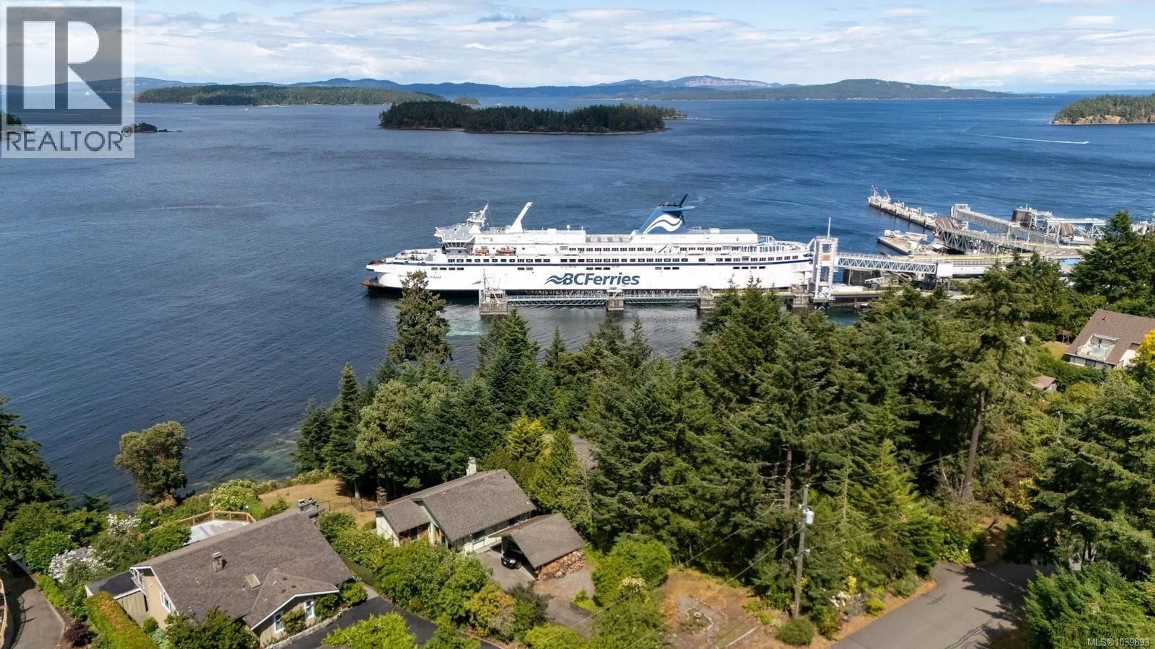A pic from outside/outdoor area/front of a property/back of a property/a pic from drone, water/lake/river/ocean view for 2036 NEPTUNE ROAD, North Saanich British Columbia V8L5J5