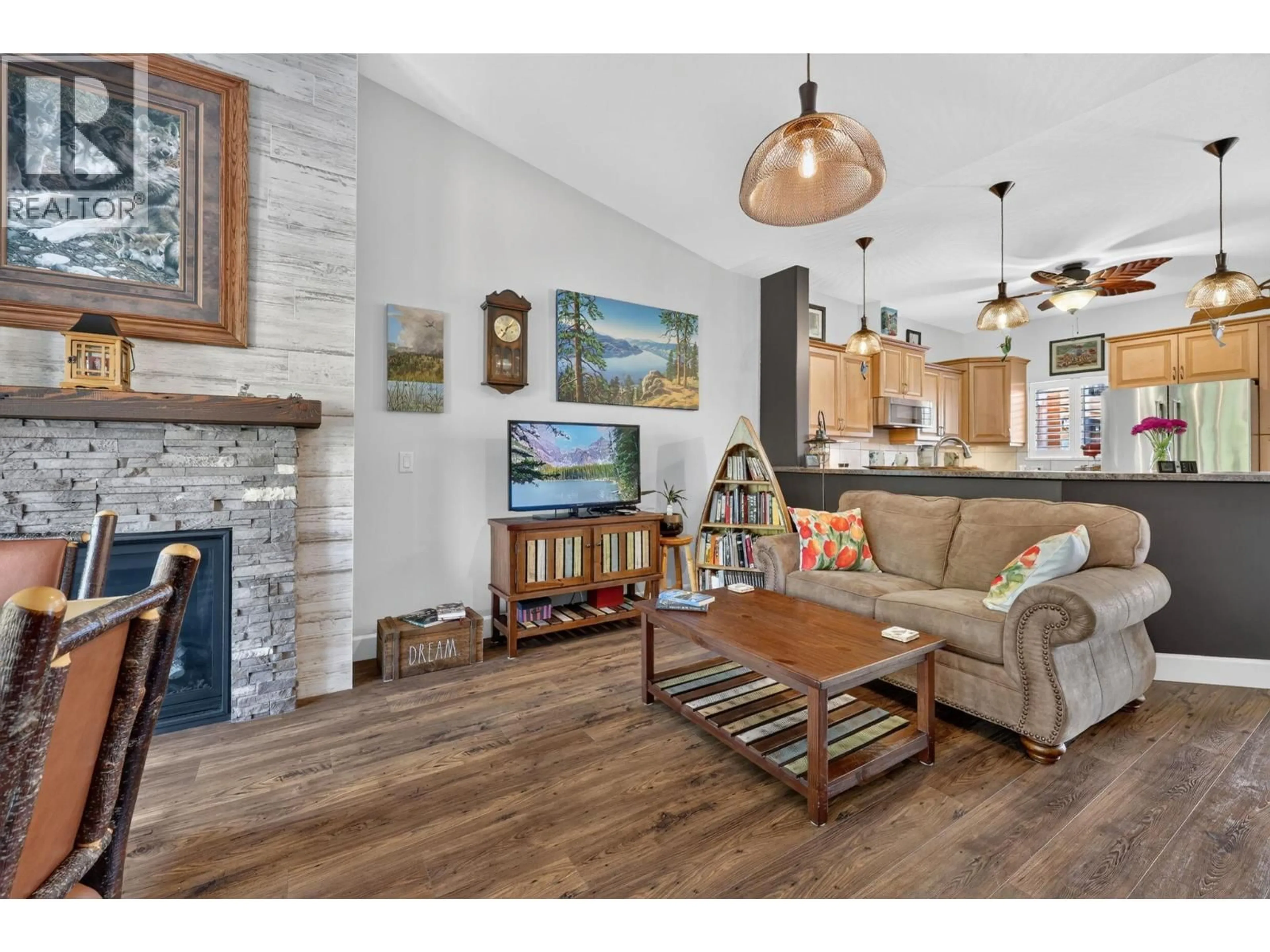 Open concept kitchen, unknown for 308 - 3996 BEACH AVENUE, Peachland British Columbia V0H1X5
