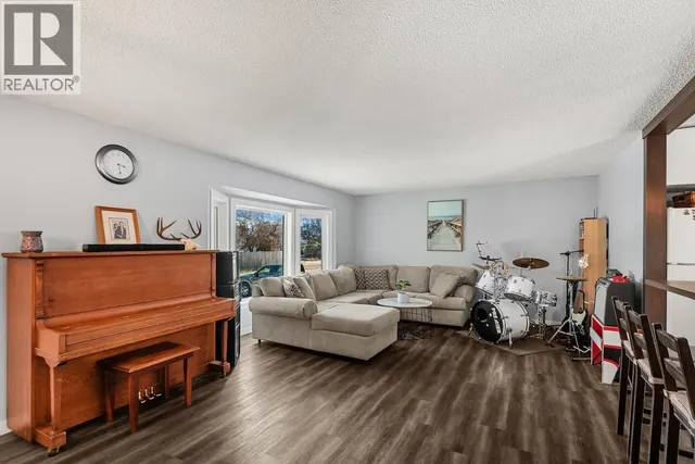 1641 11TH AVENUE, Fernie 3