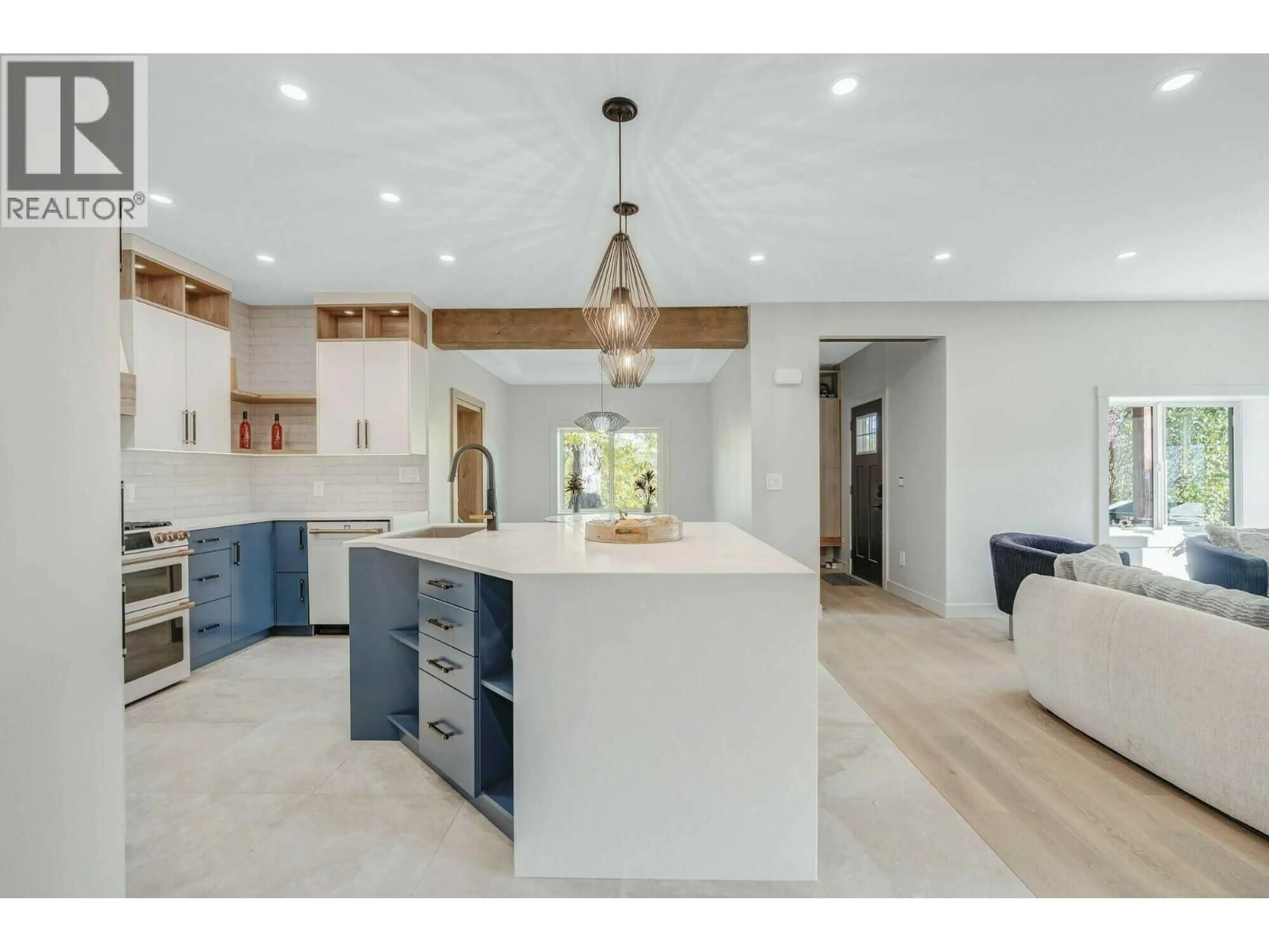 Open concept kitchen, ceramic/tile floor for 6466 SPARTAN STREET, Oliver British Columbia V0H1T0