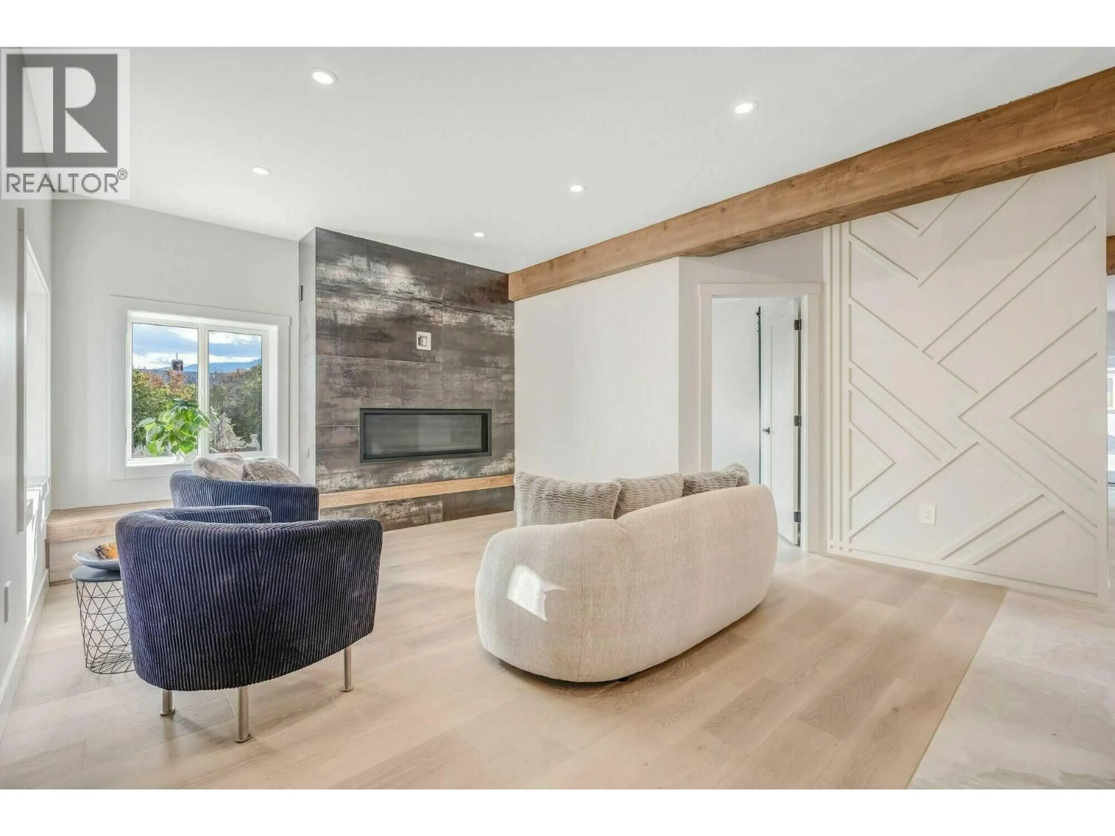 Living room with furniture, unknown for 6466 SPARTAN STREET, Oliver British Columbia V0H1T0