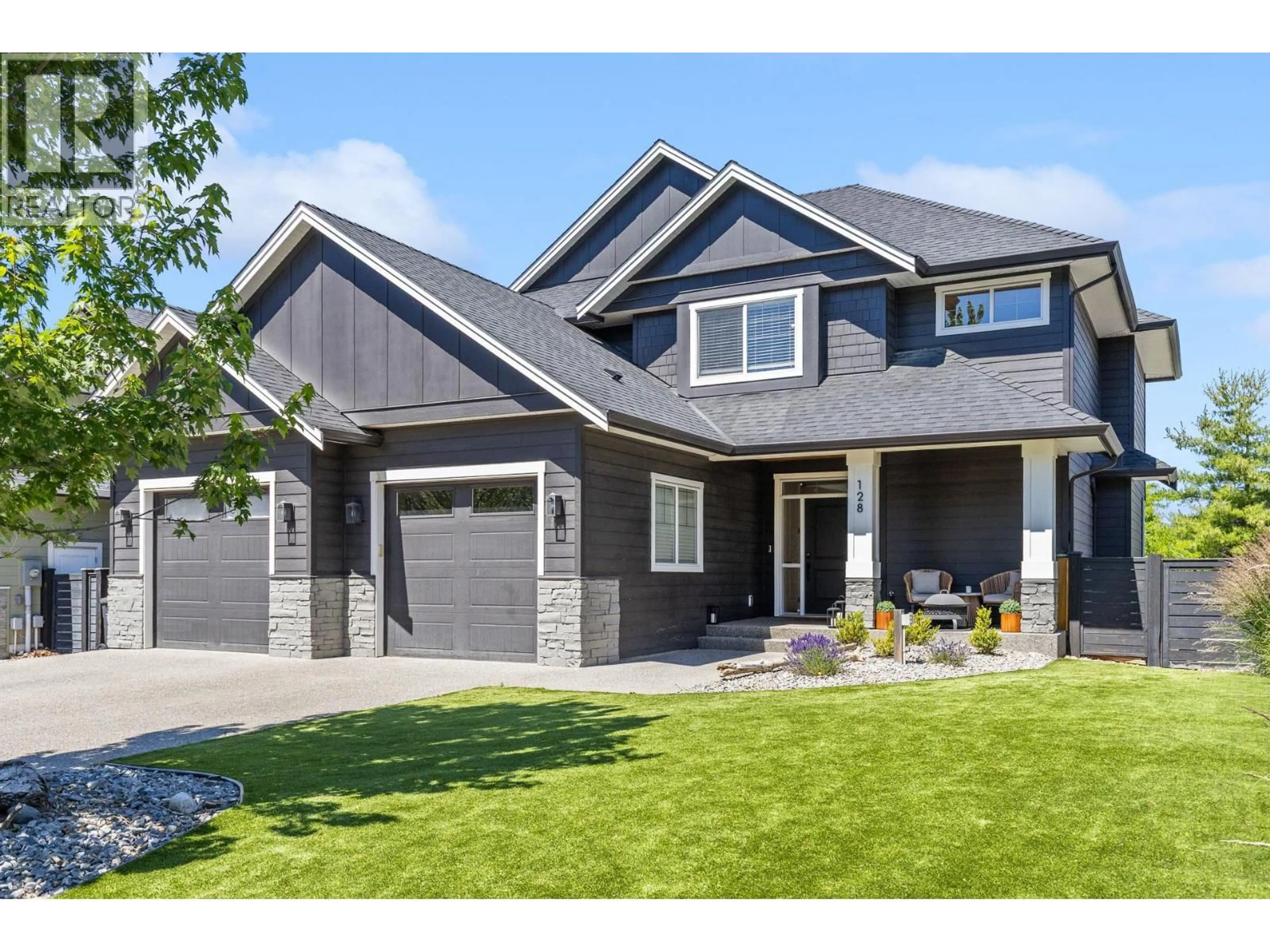 Home with vinyl exterior material, street for 128 - 515 WREN PLACE, Kelowna British Columbia V1W5H7