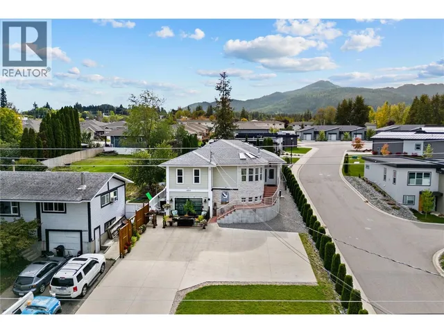 2860 15 AVENUE NORTHEAST, Salmon Arm 2