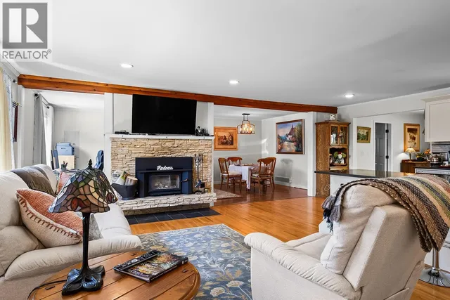 2049 POLO ROAD, Kelowna 5