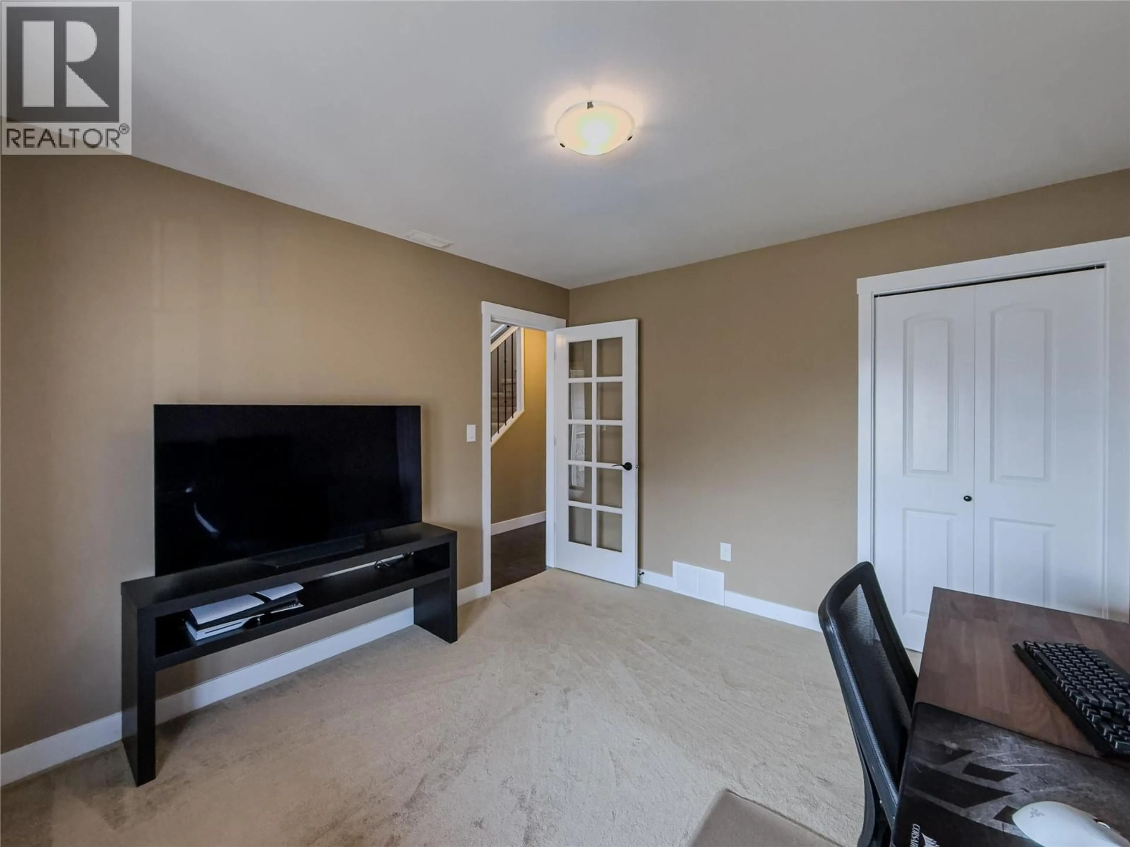 A pic of a room for 2243 GRASSLANDS BOULEVARD, Kamloops British Columbia V2B0E3